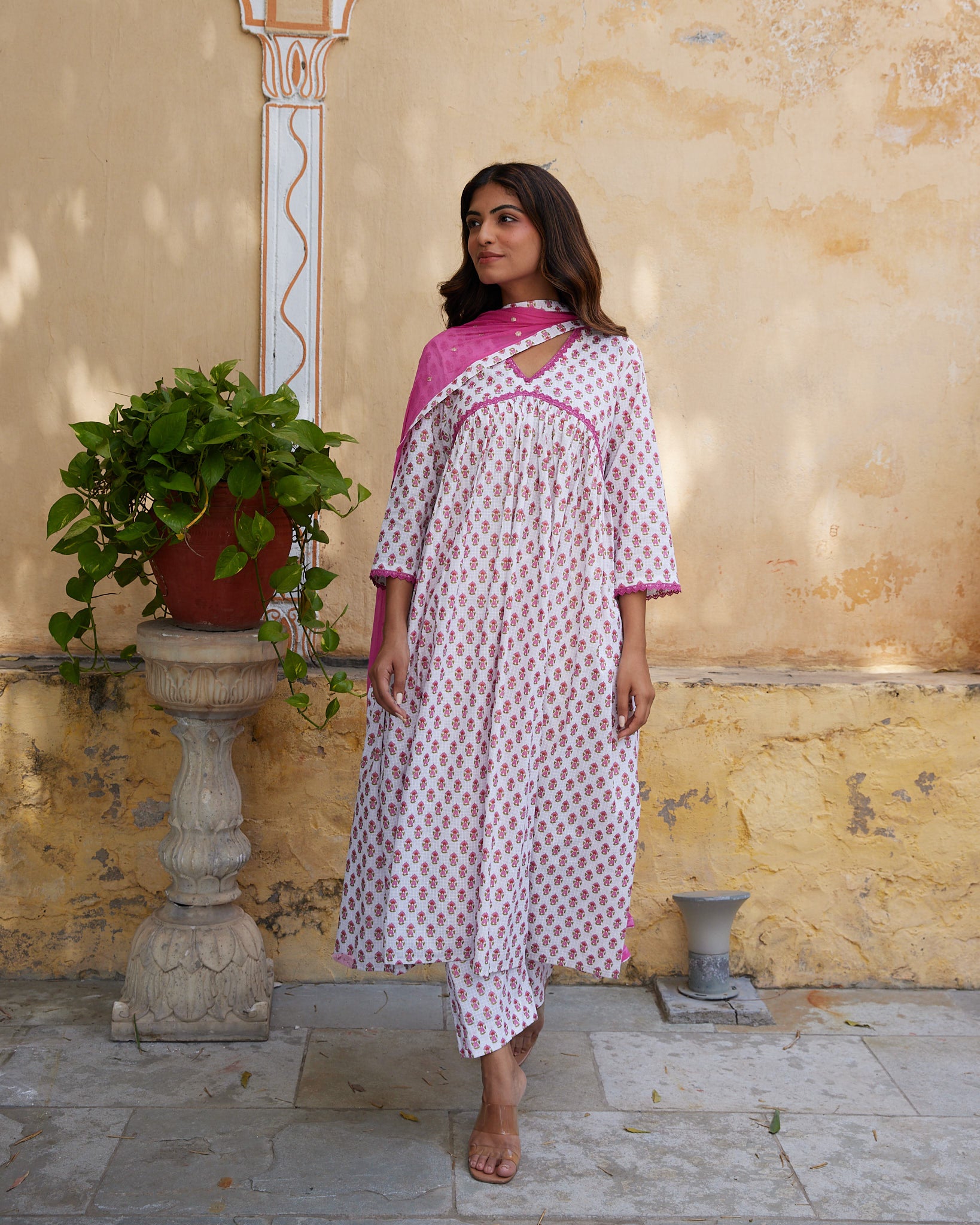 Cotton White Pink Floral Womens Suit Set