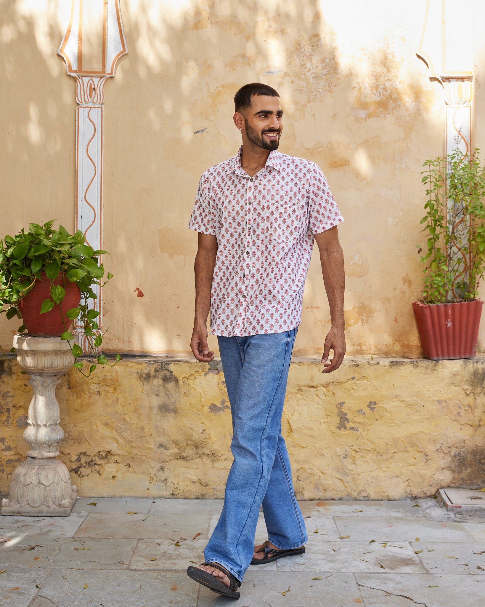 Cotton White Pink Floral Mens Half Sleeves Shirt