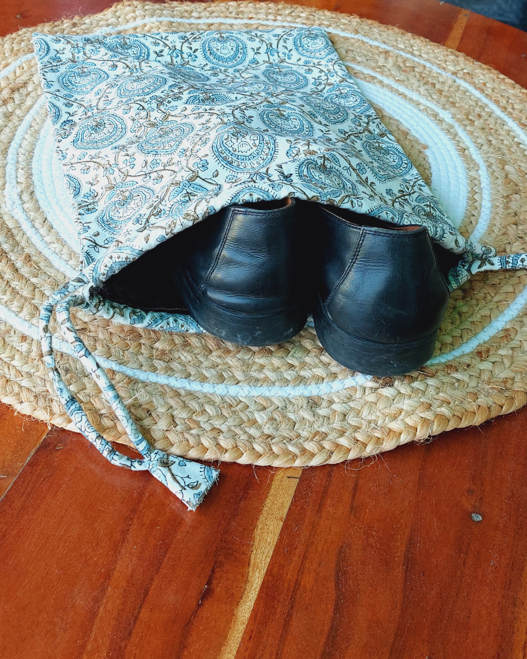 Cotton Fine Mor Pankhi Shoe Bag