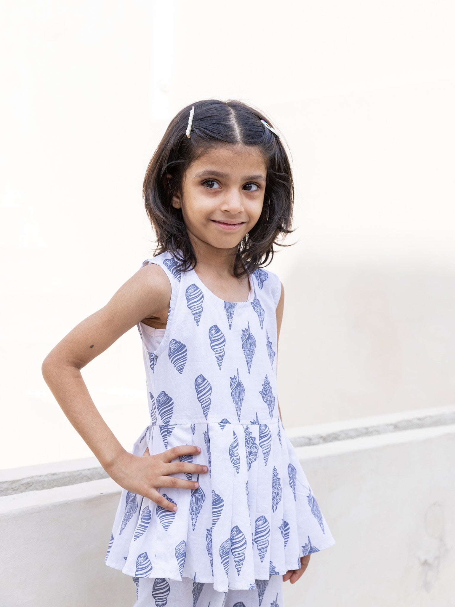 Cotton Grey-White Conch Girl's Ethnic Dress