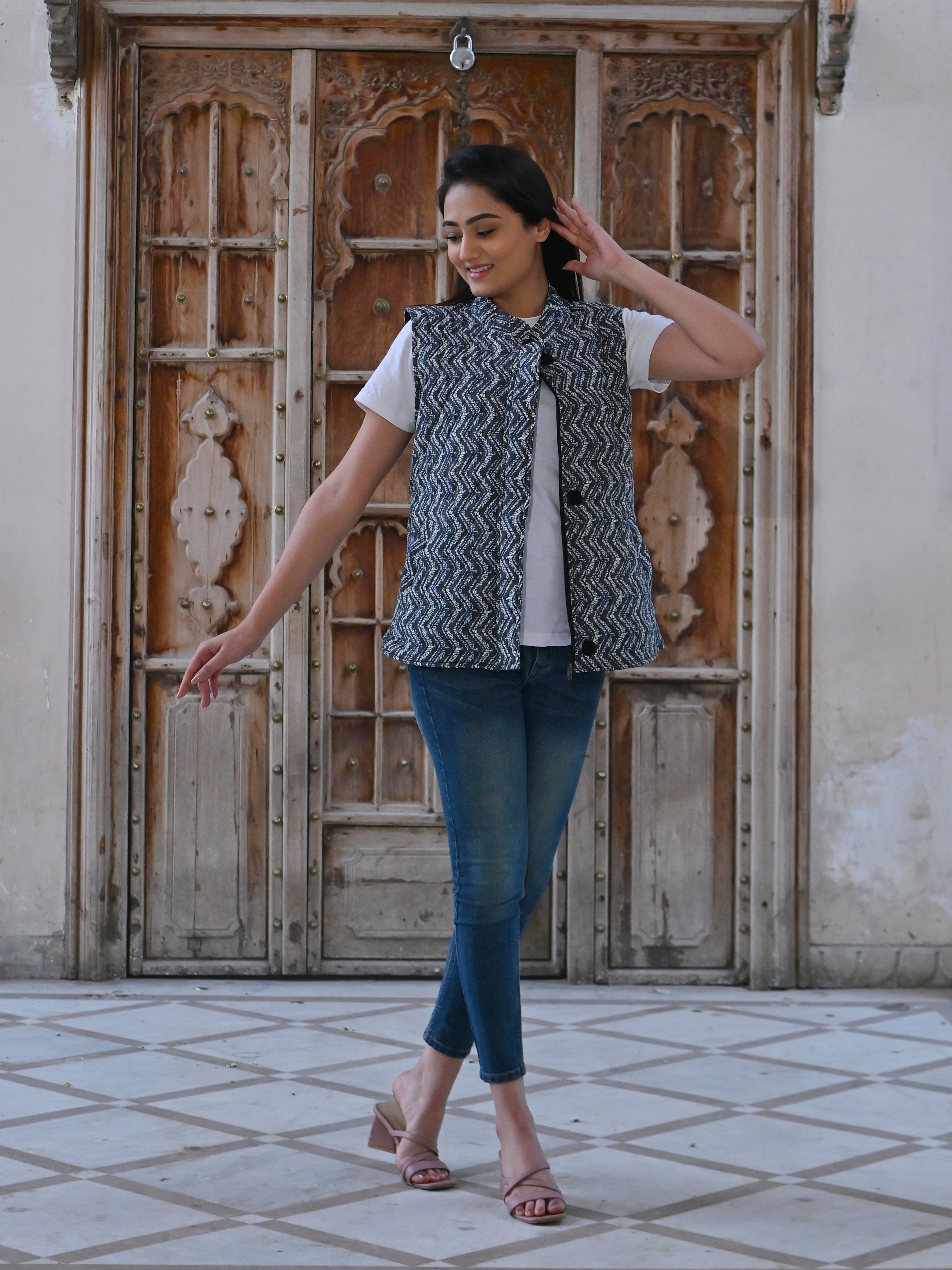 Black & White Cotton Quilted Sleeveless Jacket