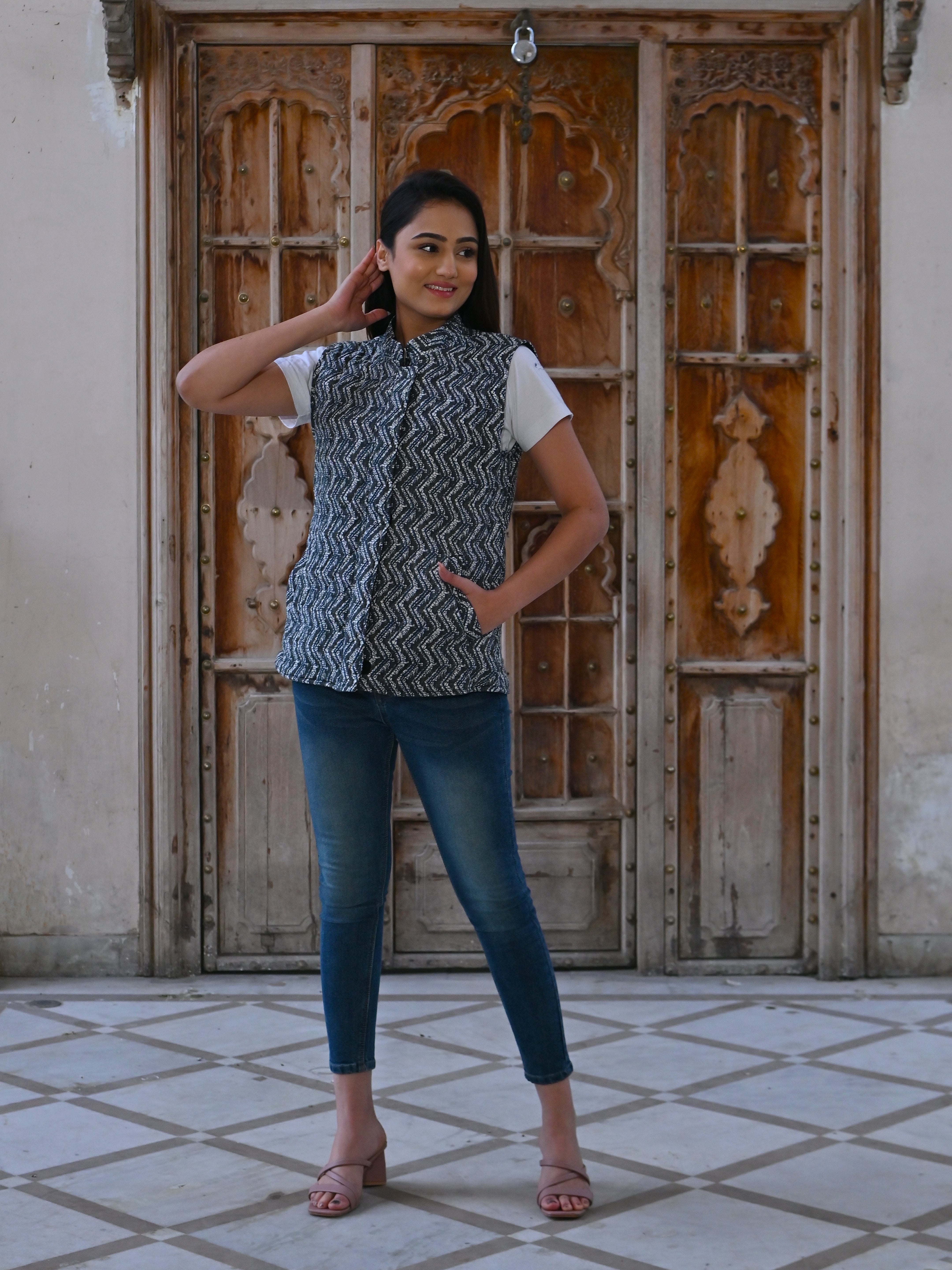 Black & White Cotton Quilted Sleeveless Jacket