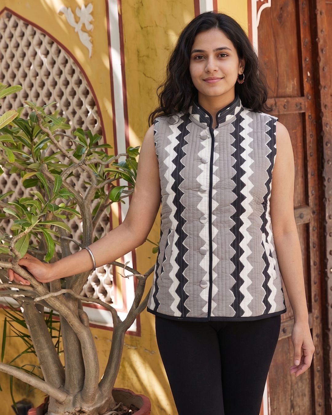 Cotton Zig Zag Grey & White Block Print Quilted Sleeveless Jacket
