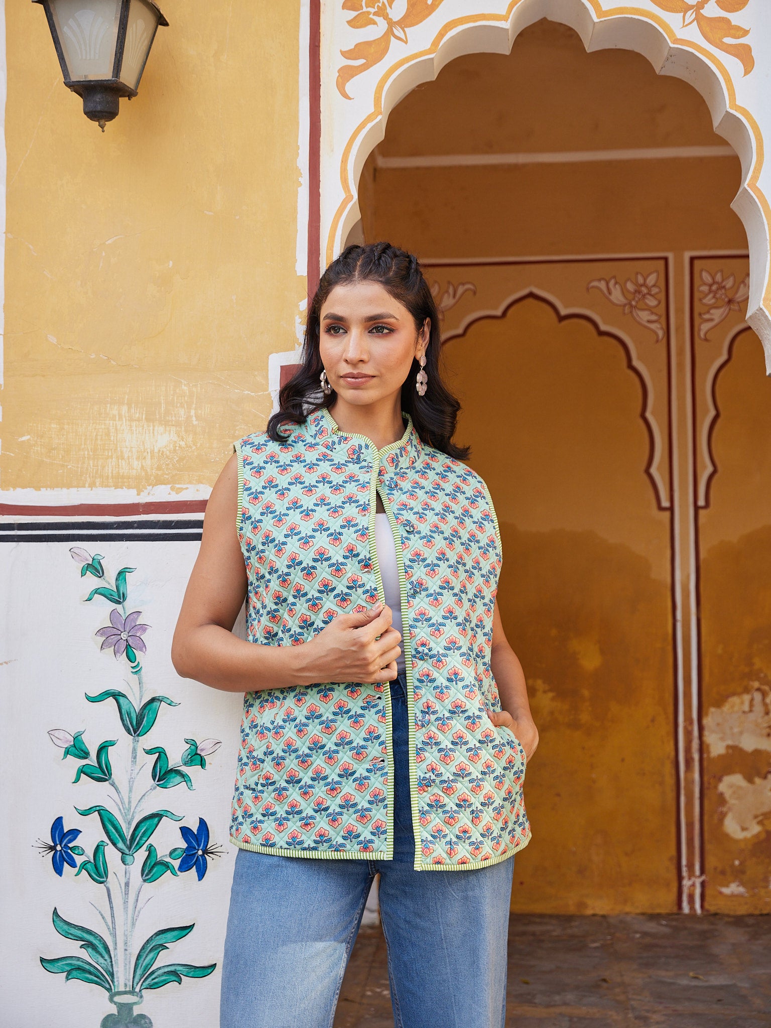 Cotton Women's Quilted Greenish Blue Orange Sleevless Jacket