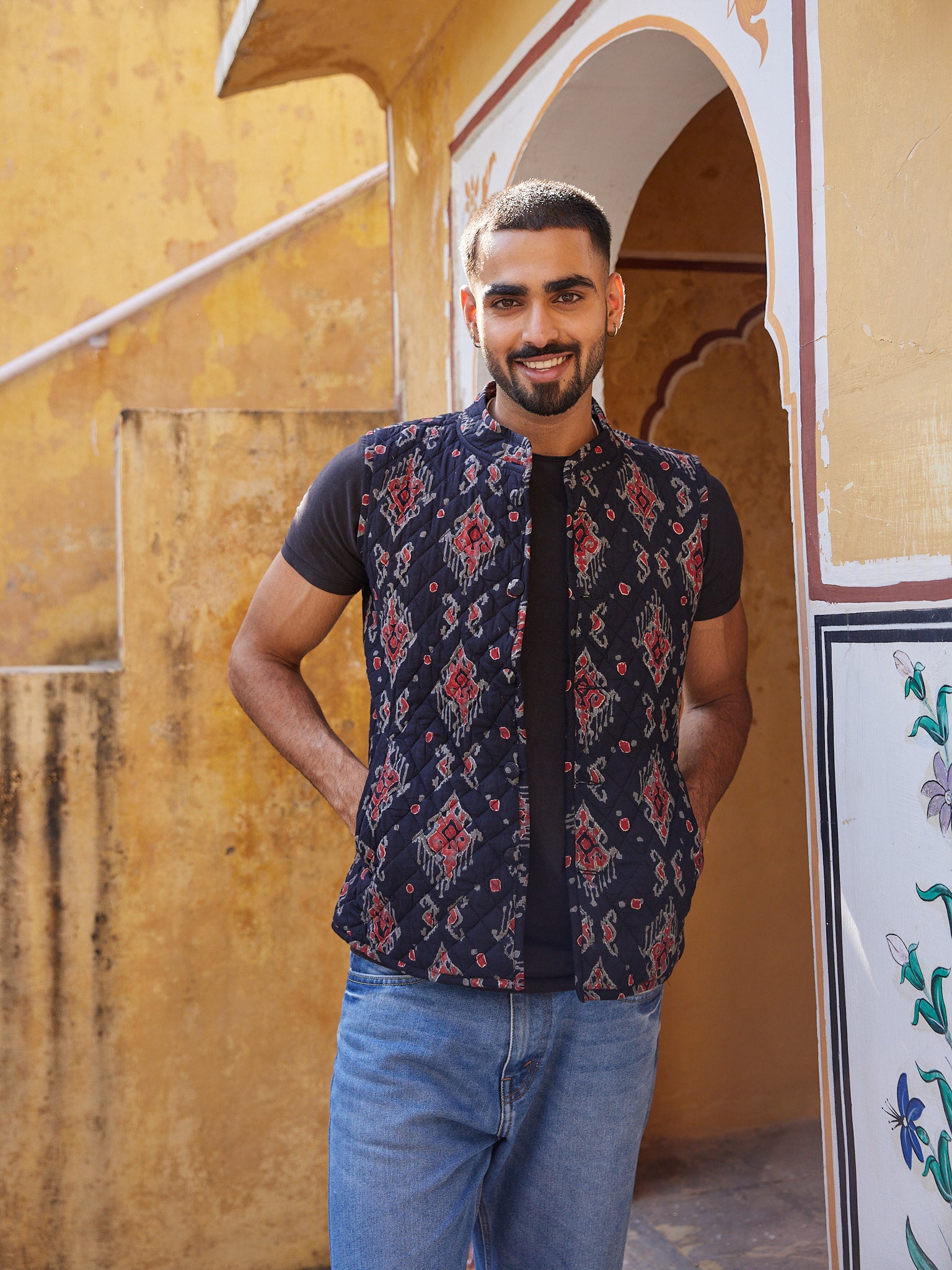 Cotton Black-Red Geometric Men's Sleevless Jacket