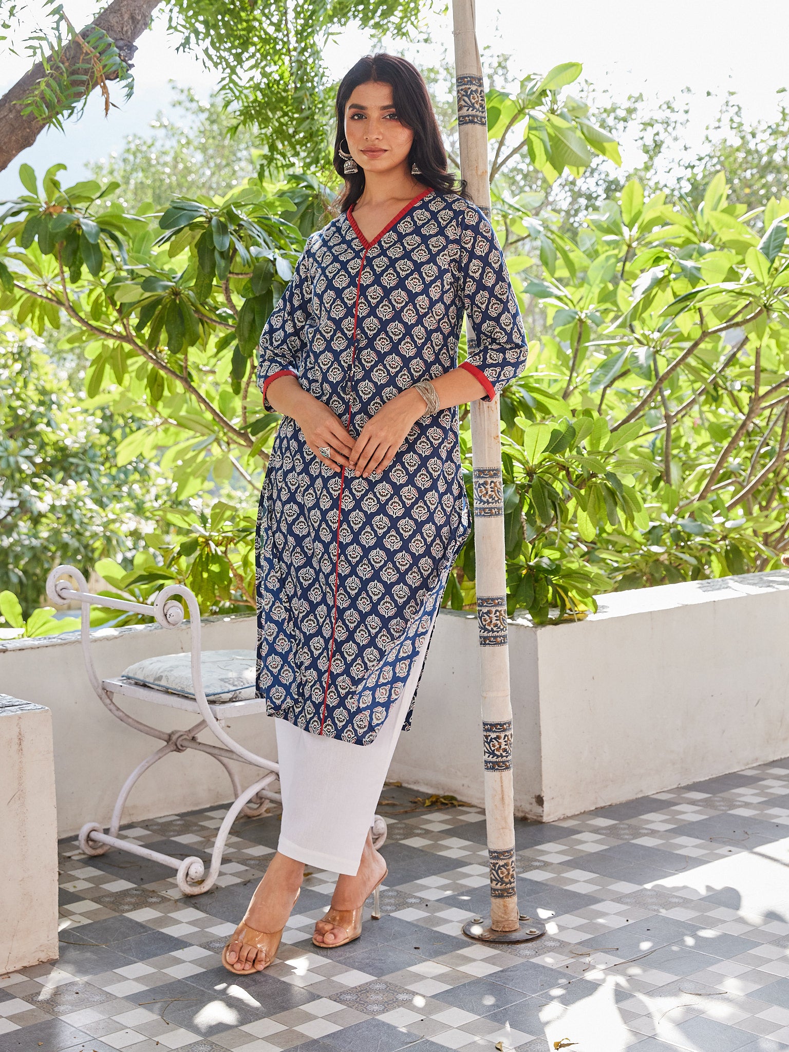 Cotton Blue-White Floral Straight Long Kurti