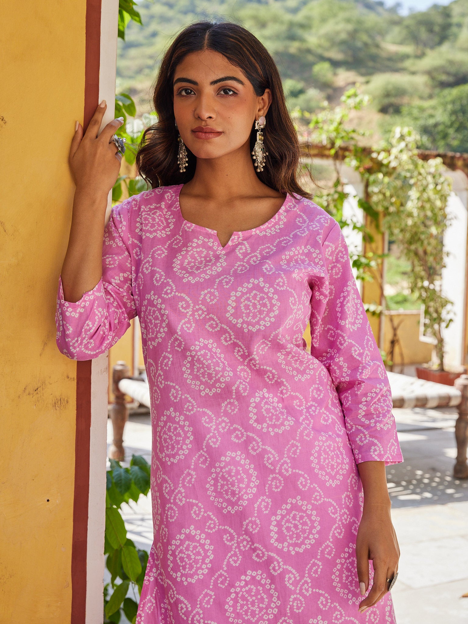 Cotton Women's Pink-White Bandhani Long kurti