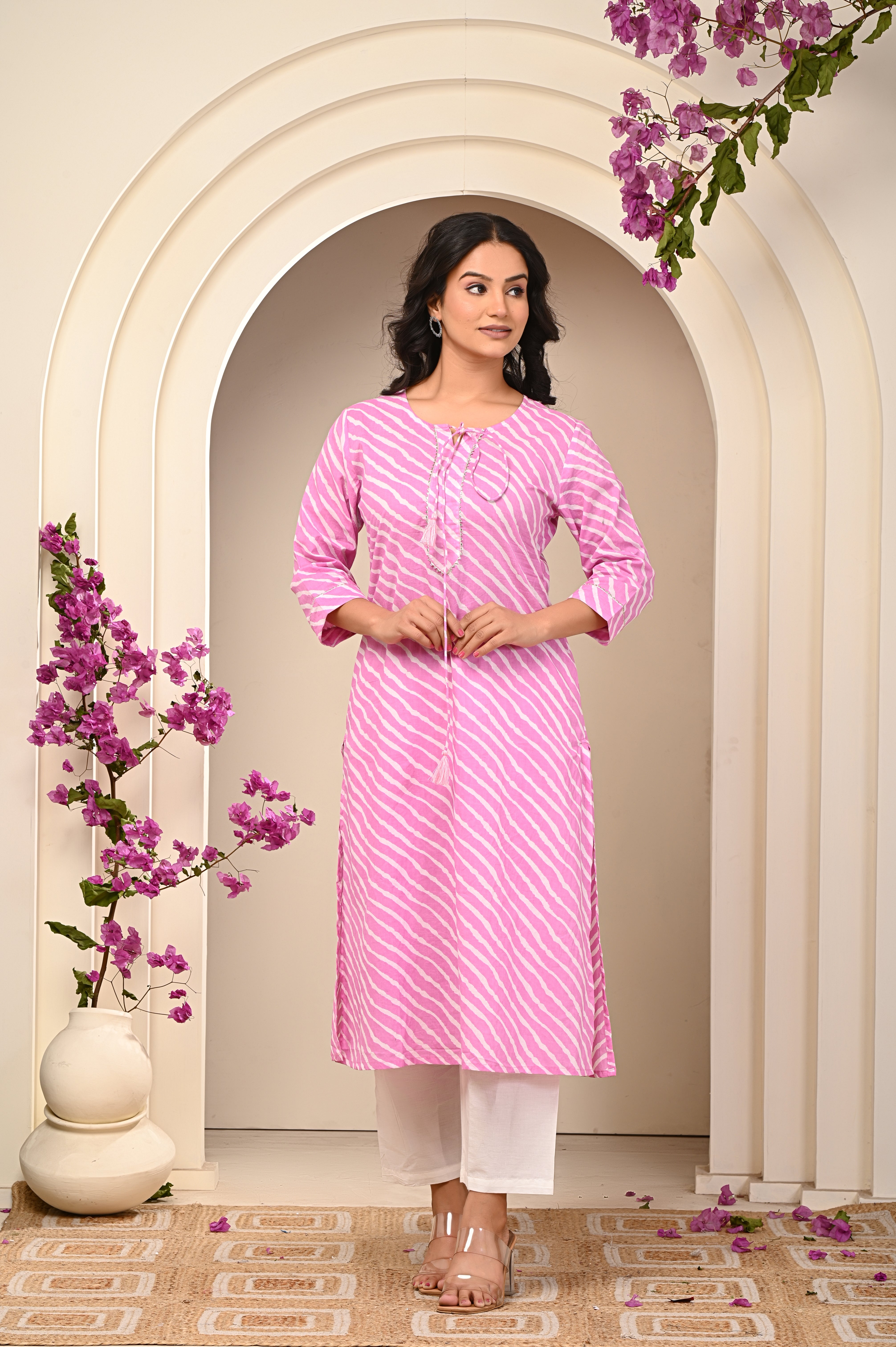 Cotton Pink Bandhani Women's Straight Kurti