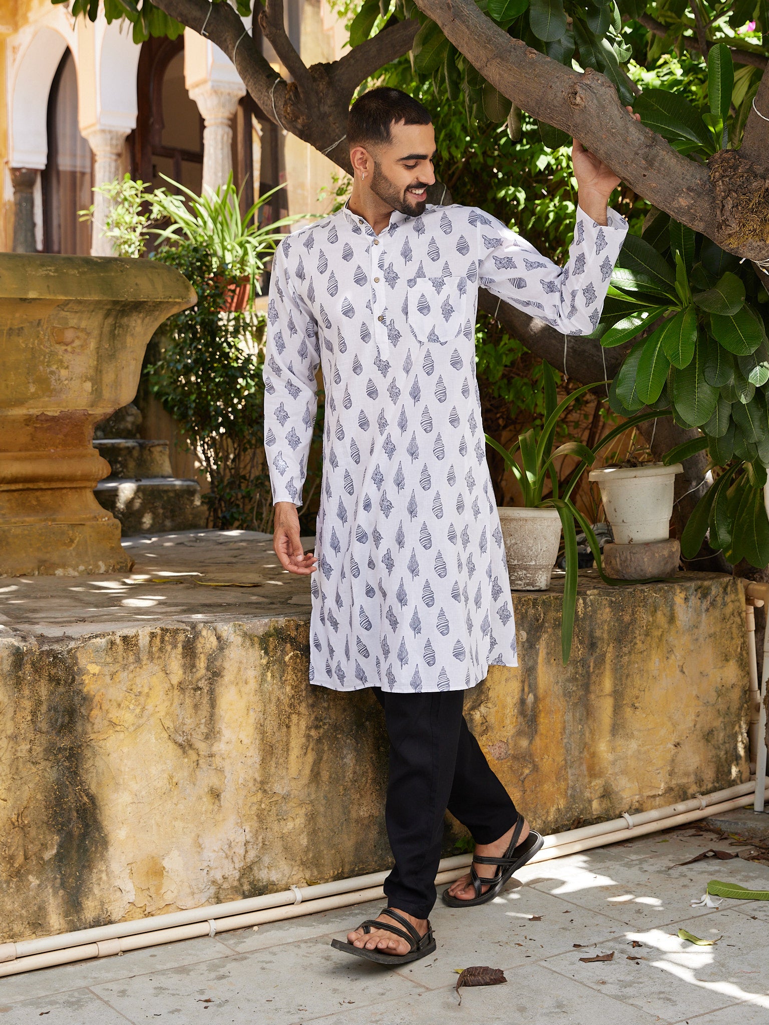 Cotton Grey-White Conch Men's Ethnic Kurta