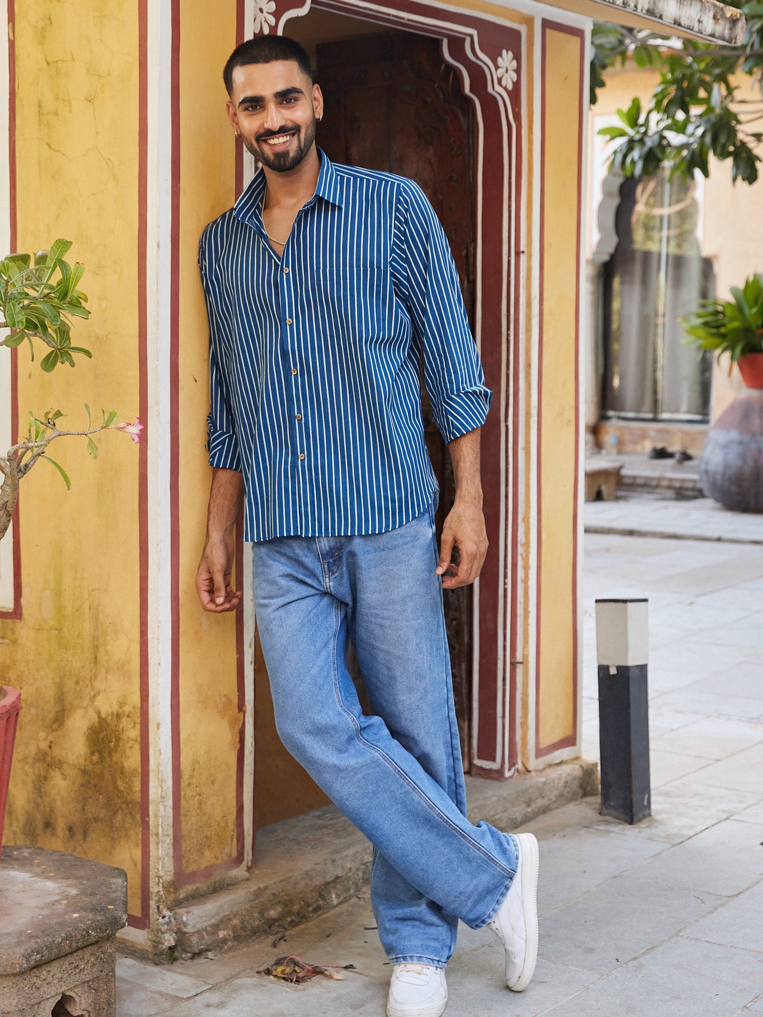 Cotton Men's Blue-White Stripes Full Sleeves Shirt