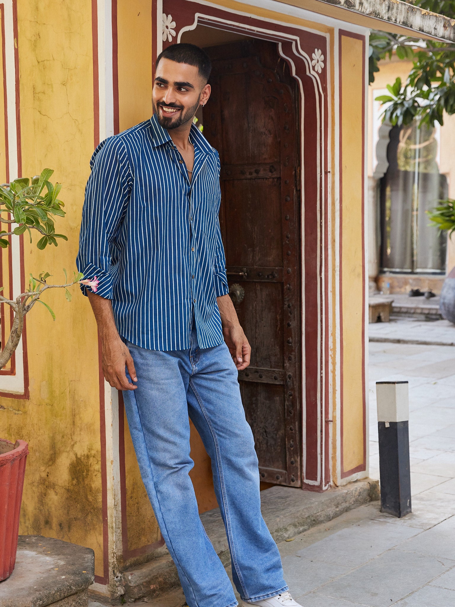 Cotton Men's Blue-White Stripes Full Sleeves Shirt