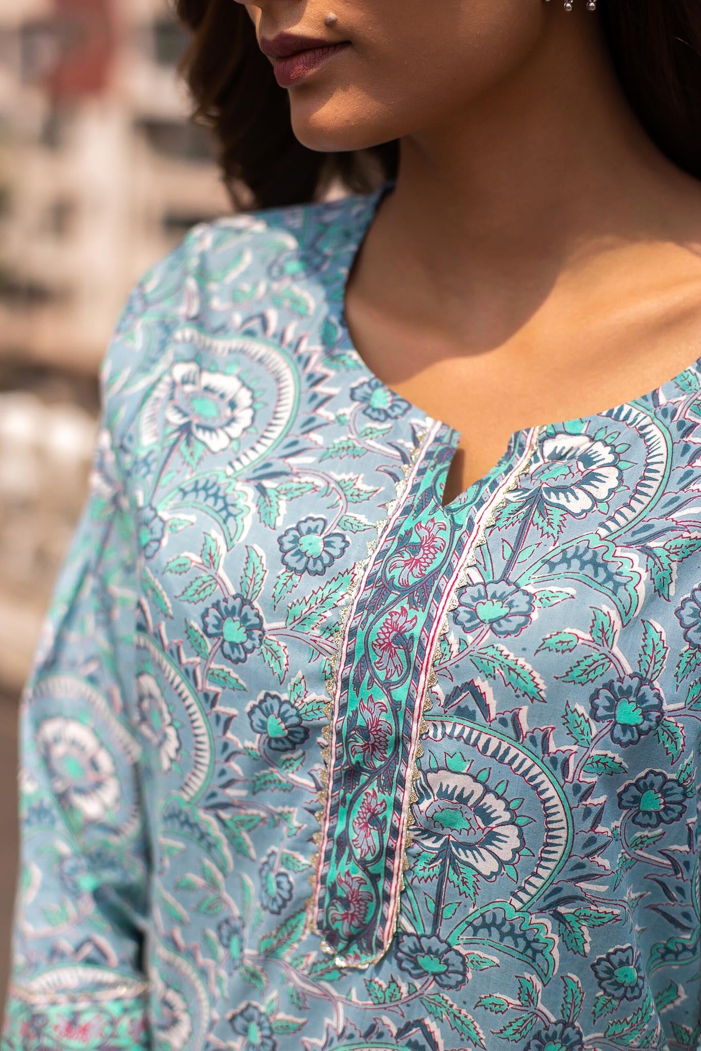 Blue Floral Motif Straight Cotton Kurti by Thappa Chapai 4