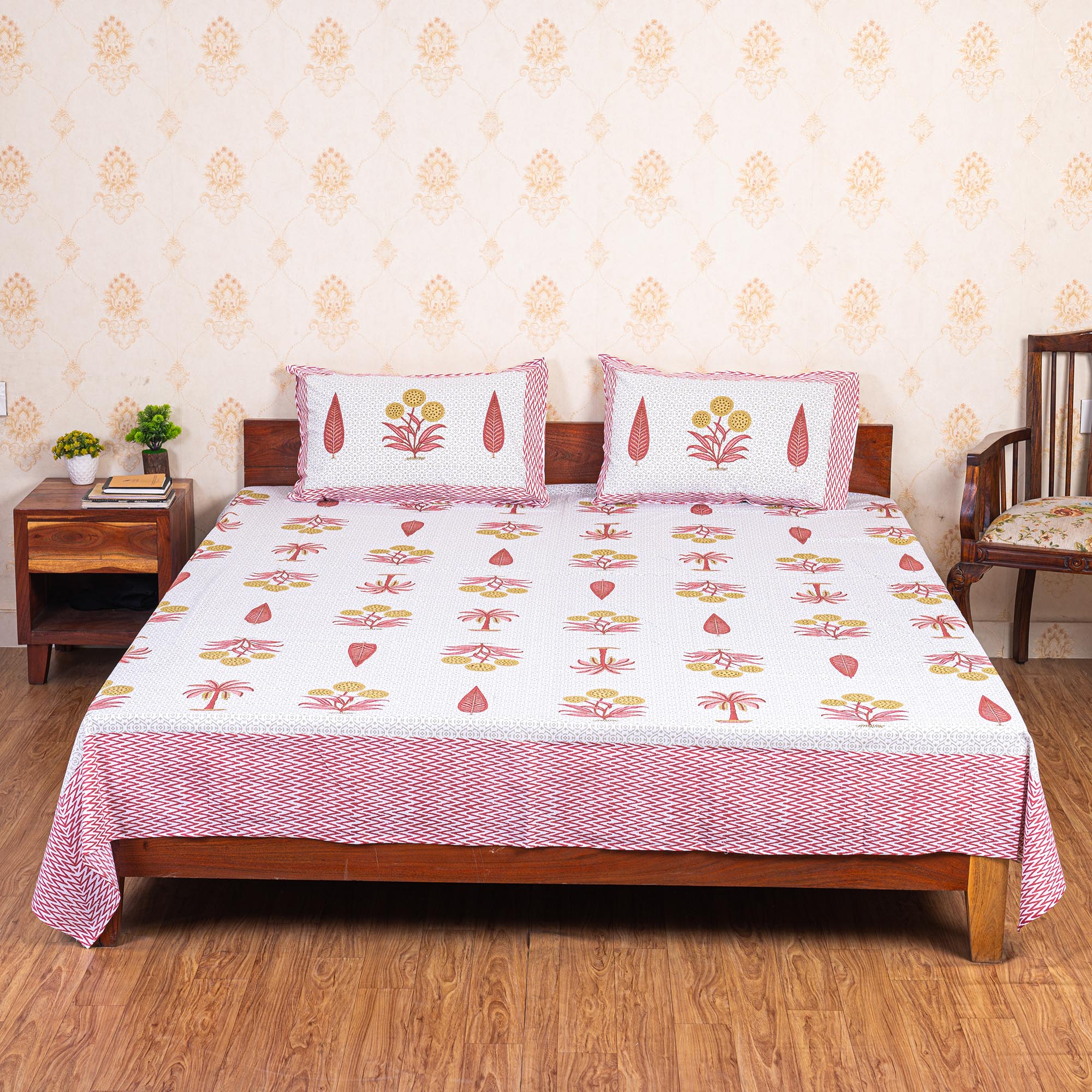 Cotton Queen Size Bedsheet - Pink Leaf Print