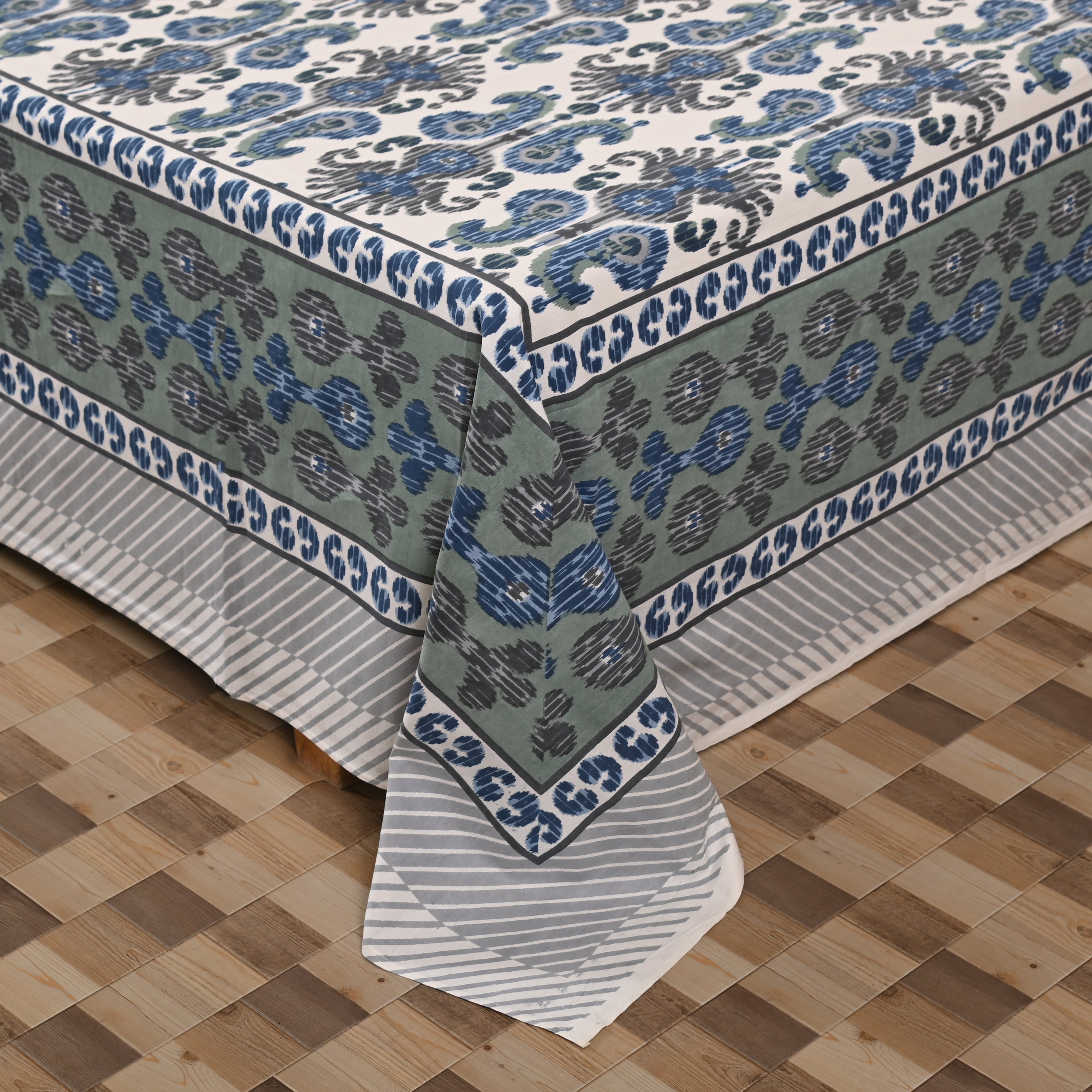 Cotton Jumbo King Size Bedsheet | Blue Trellis