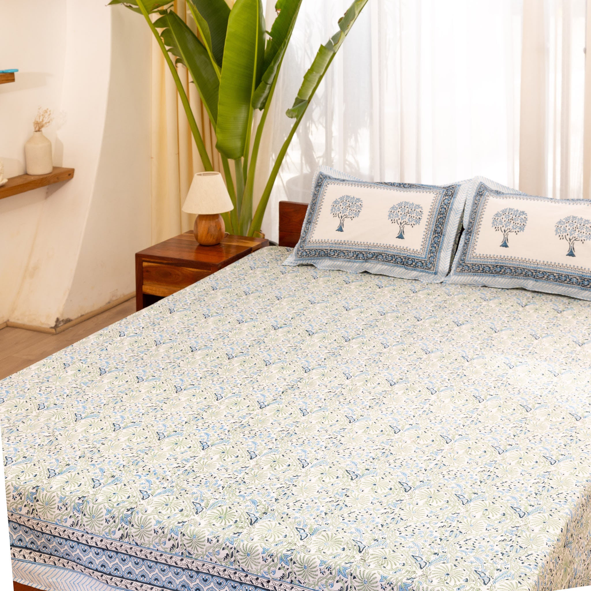 Super Fine Cotton King Size Bedsheet Blue-Green Floral Jaal Block Print