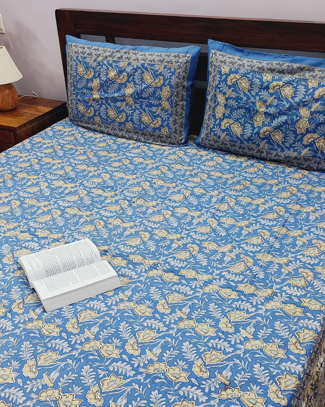 Cotton Double Bedsheet Blue Floral Jaal Print