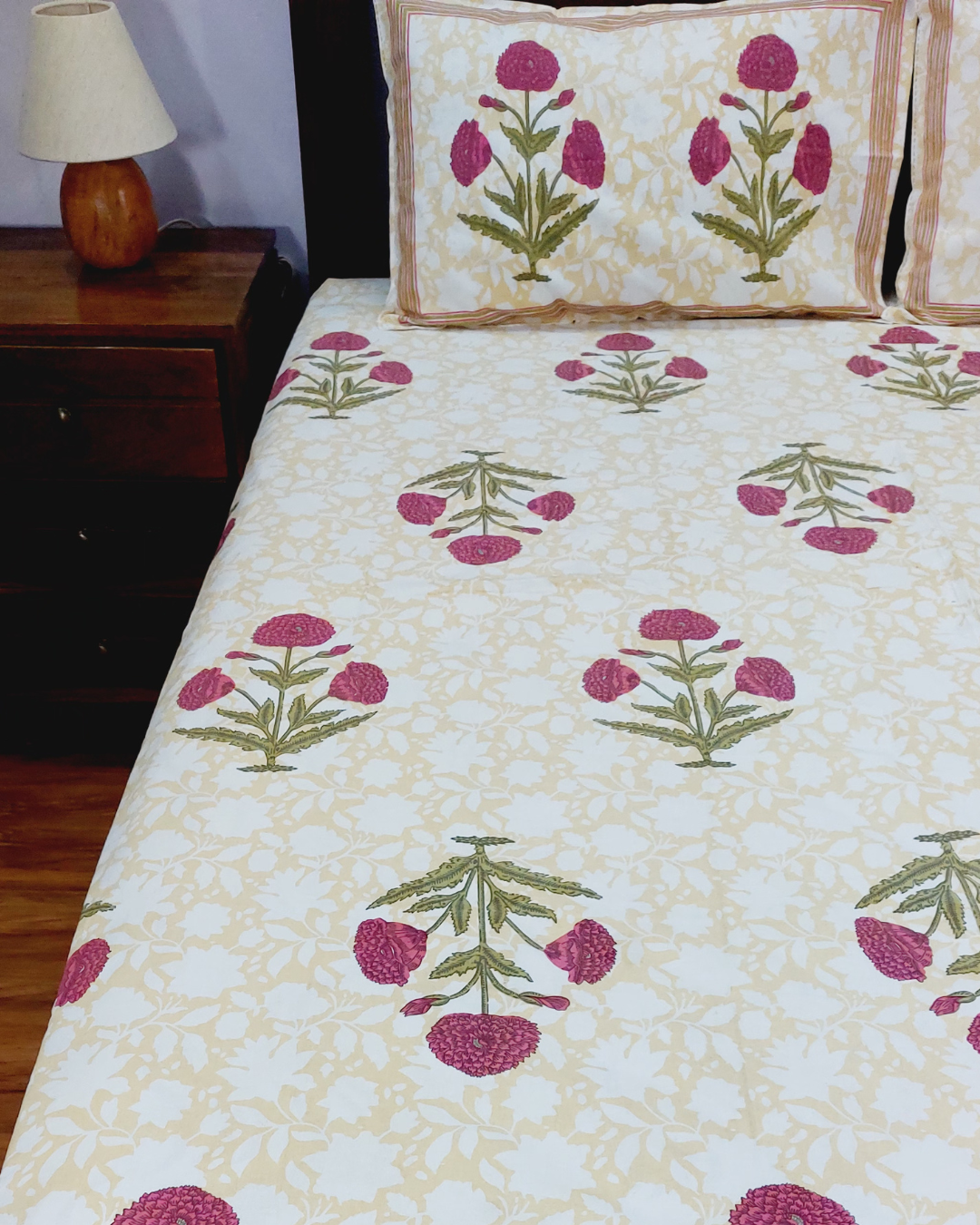 Cotton Pink Floral Queen Size Bedsheet