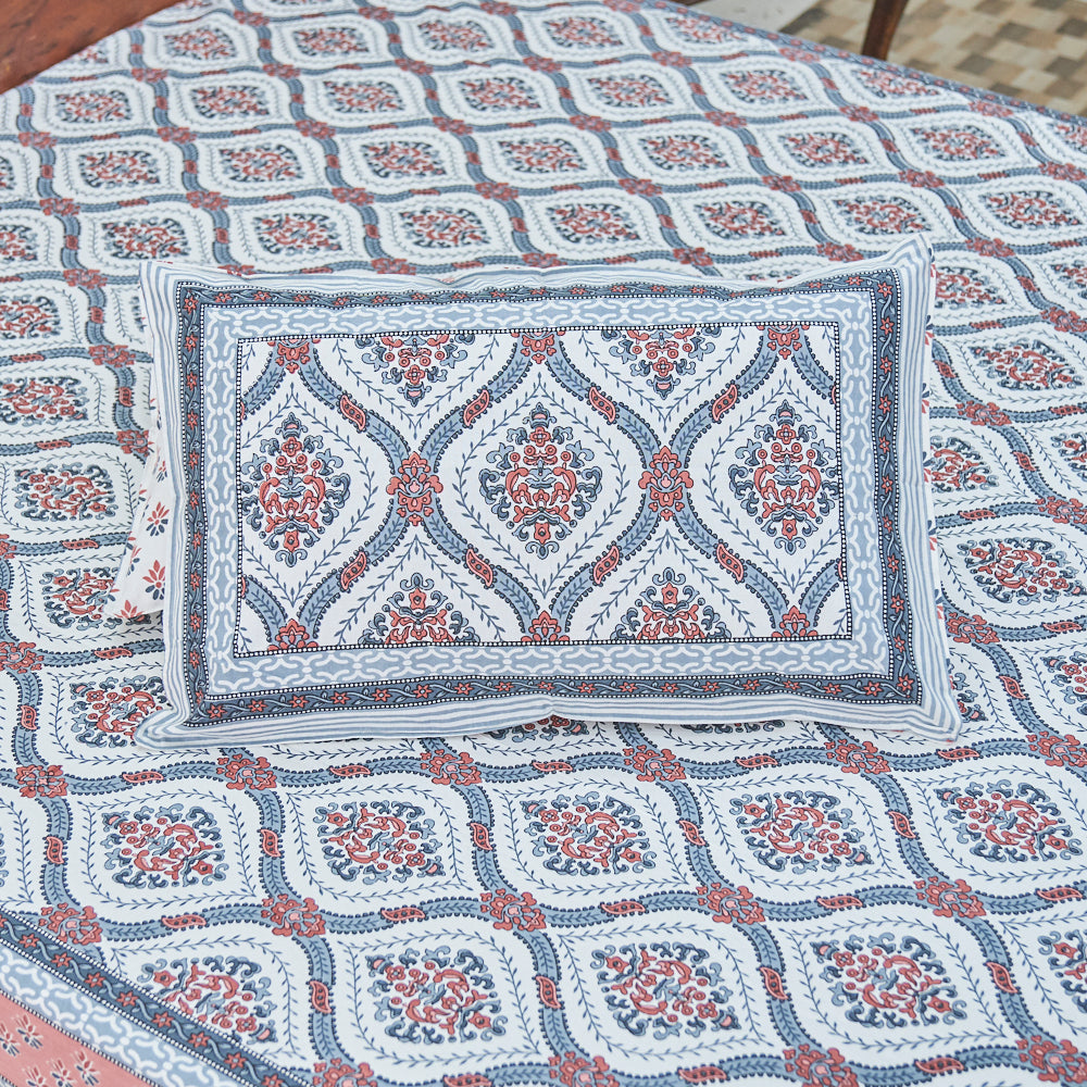 Cotton Long Bel White Lava Maroon Queen Size Bedsheet