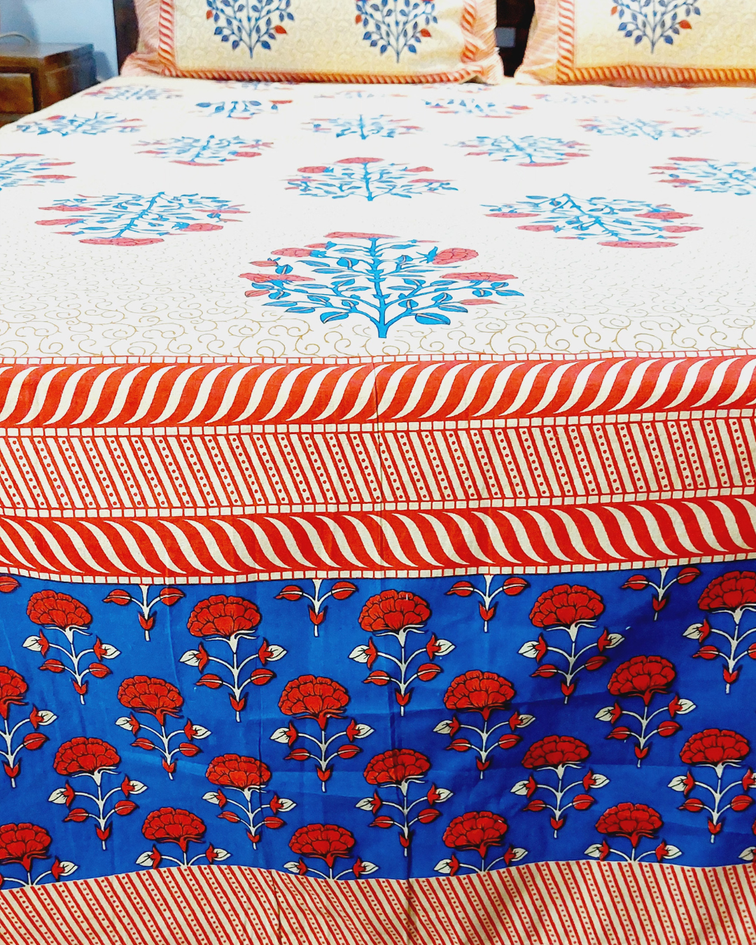 King Size Bedsheet Floral Red Blue Butta Print