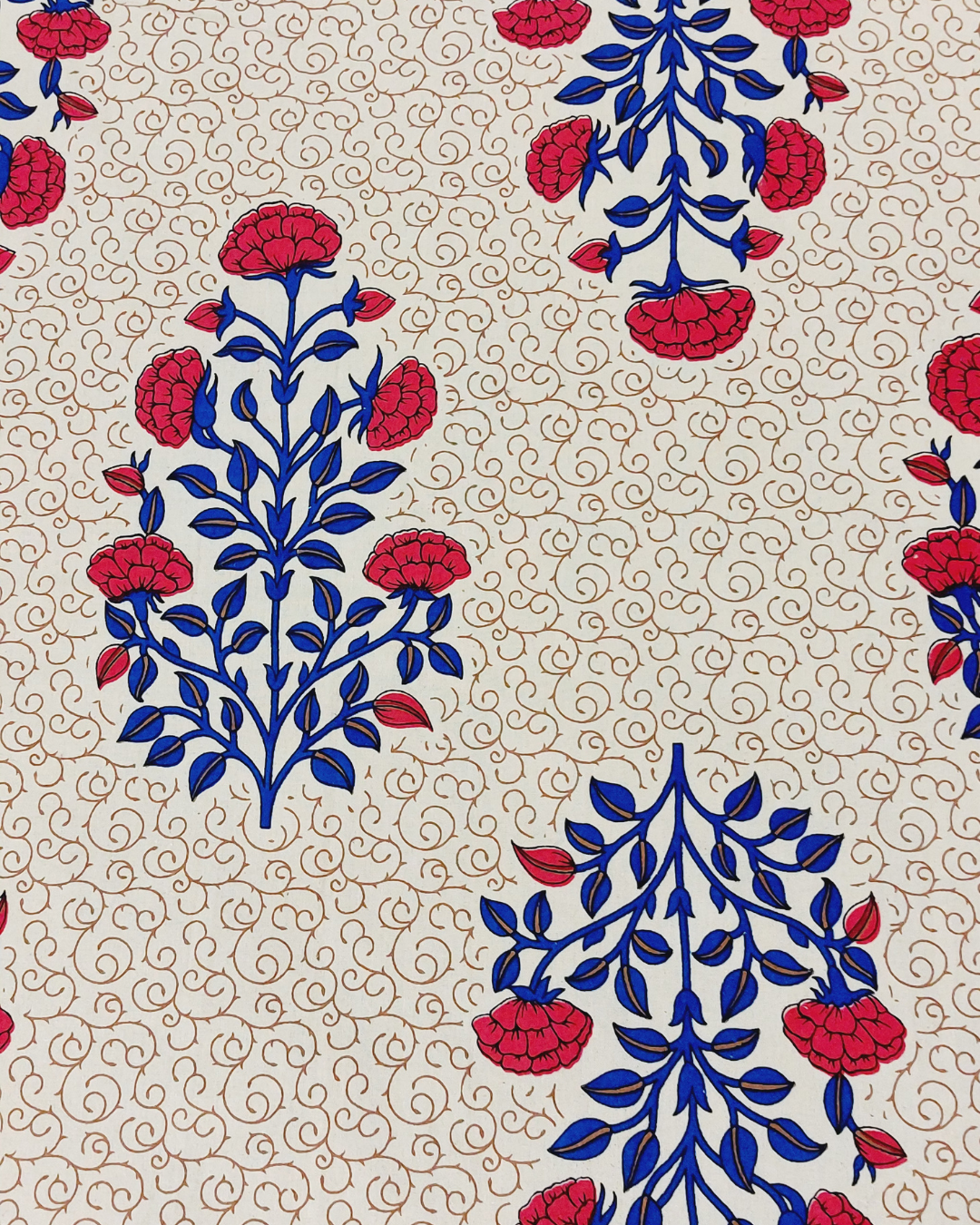 King Size Bedsheet Floral Red Blue Butta Print