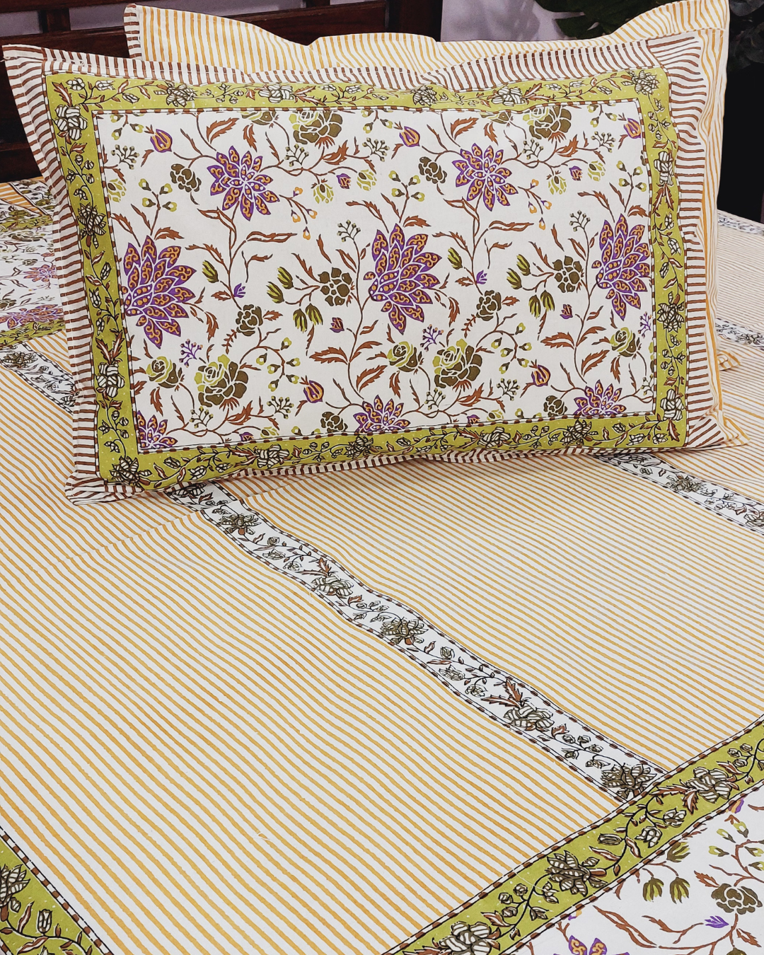 Cotton Yellow Green Floral King Size Bedsheet