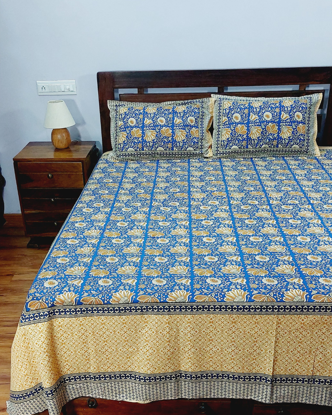 Cotton Yellow Gold Floral Bal Print King Size Bedsheet