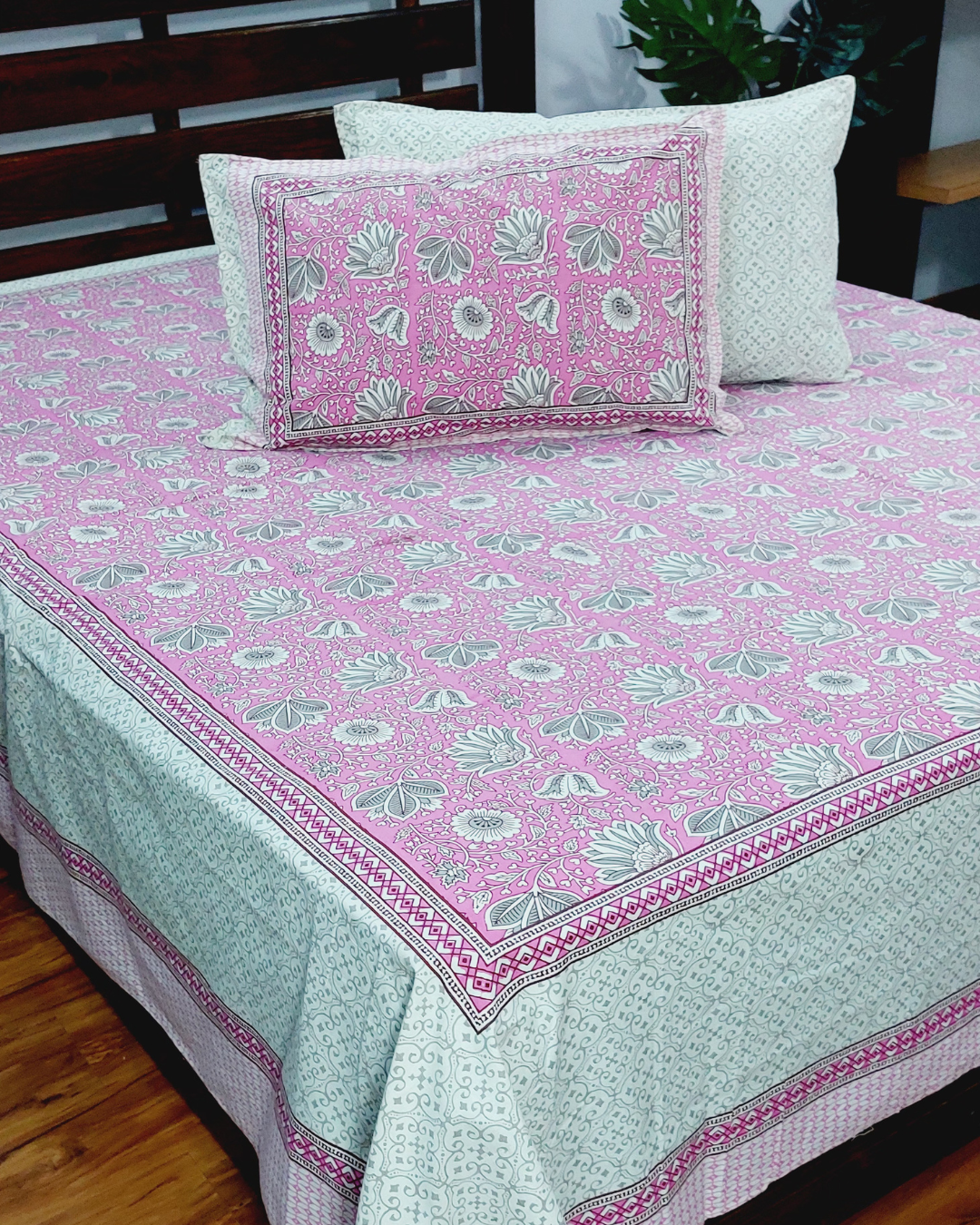 Cotton Floral Pink-White Bal Print King Size Bedsheet