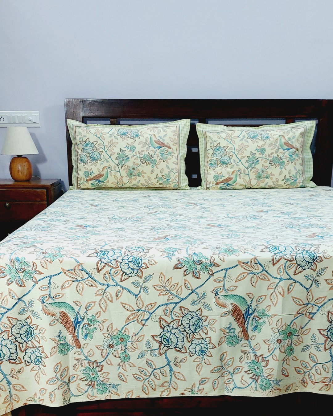 King Size Bedsheet Birds Floral Print