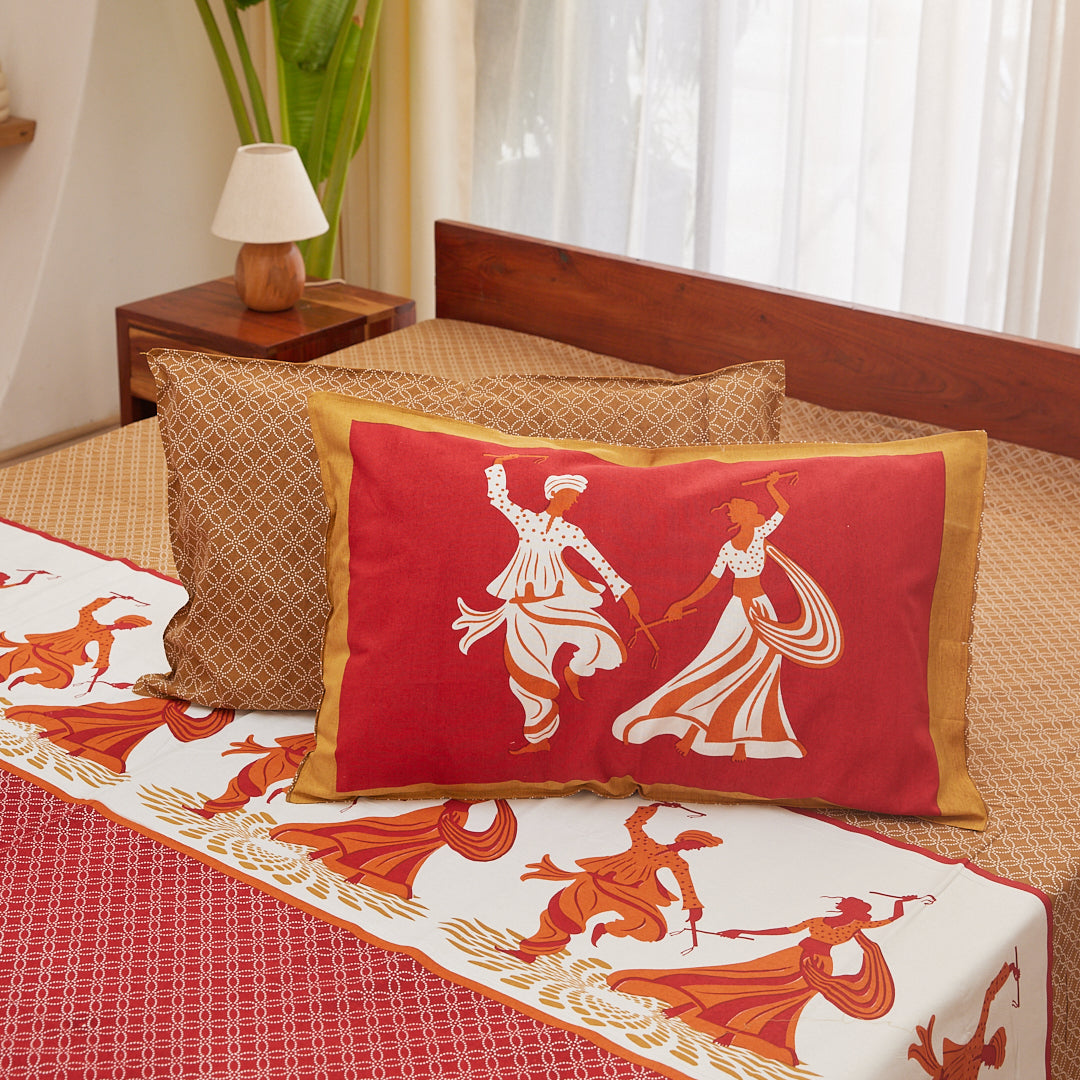 Cotton Red Geometric King Size Bedsheet