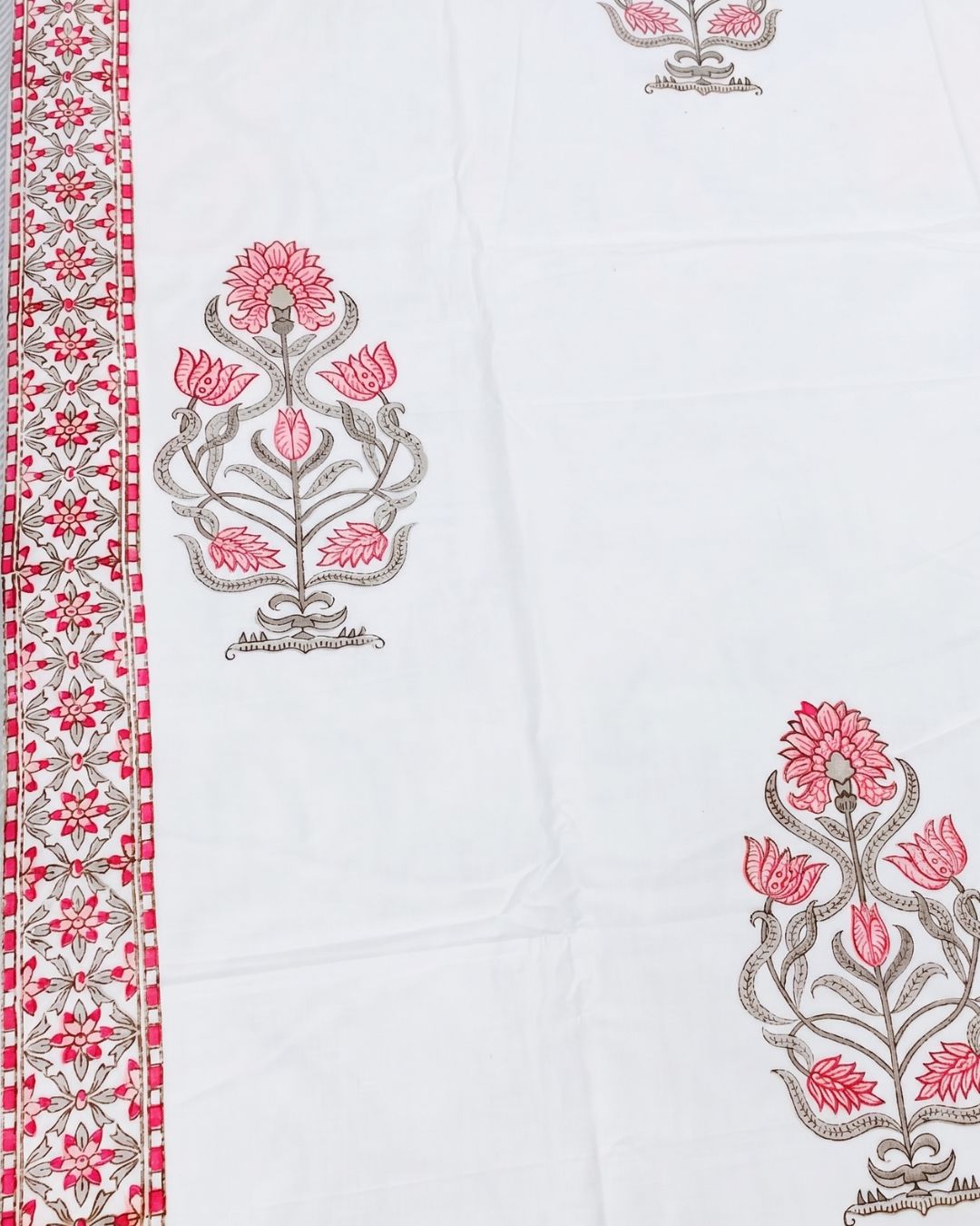 Super Fine Cotton bedsheet Pink-Grey Floral Boota Block Print