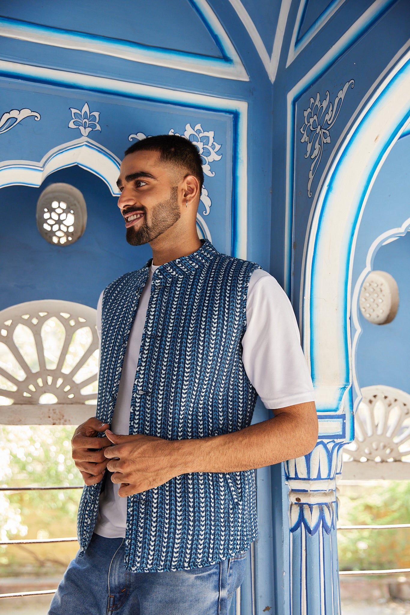 Cotton Men's Quilted Blue-White Kantha Sleevless Jacket
