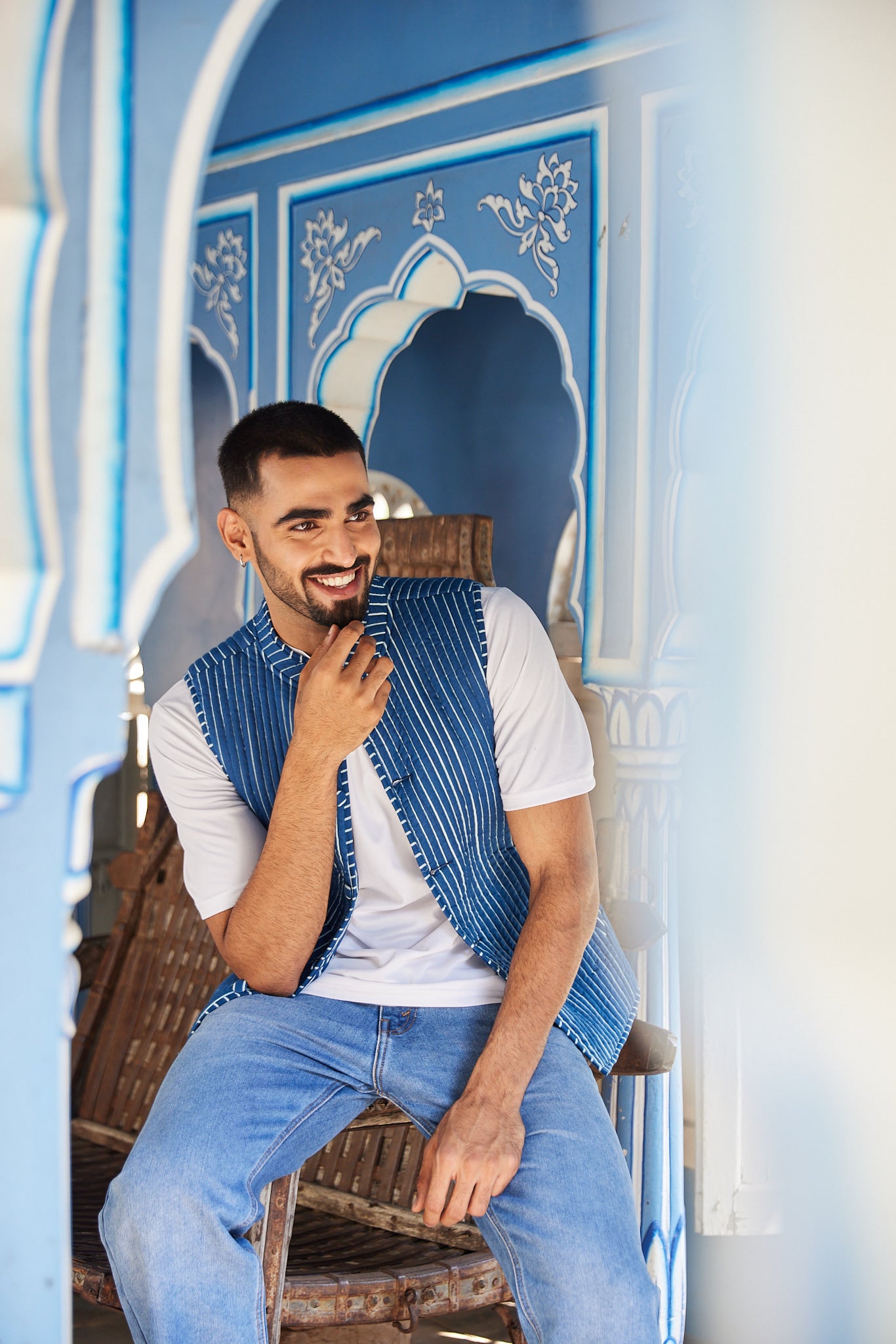 Cotton Men's Quilted Blue Stripes Sleevless Jacket