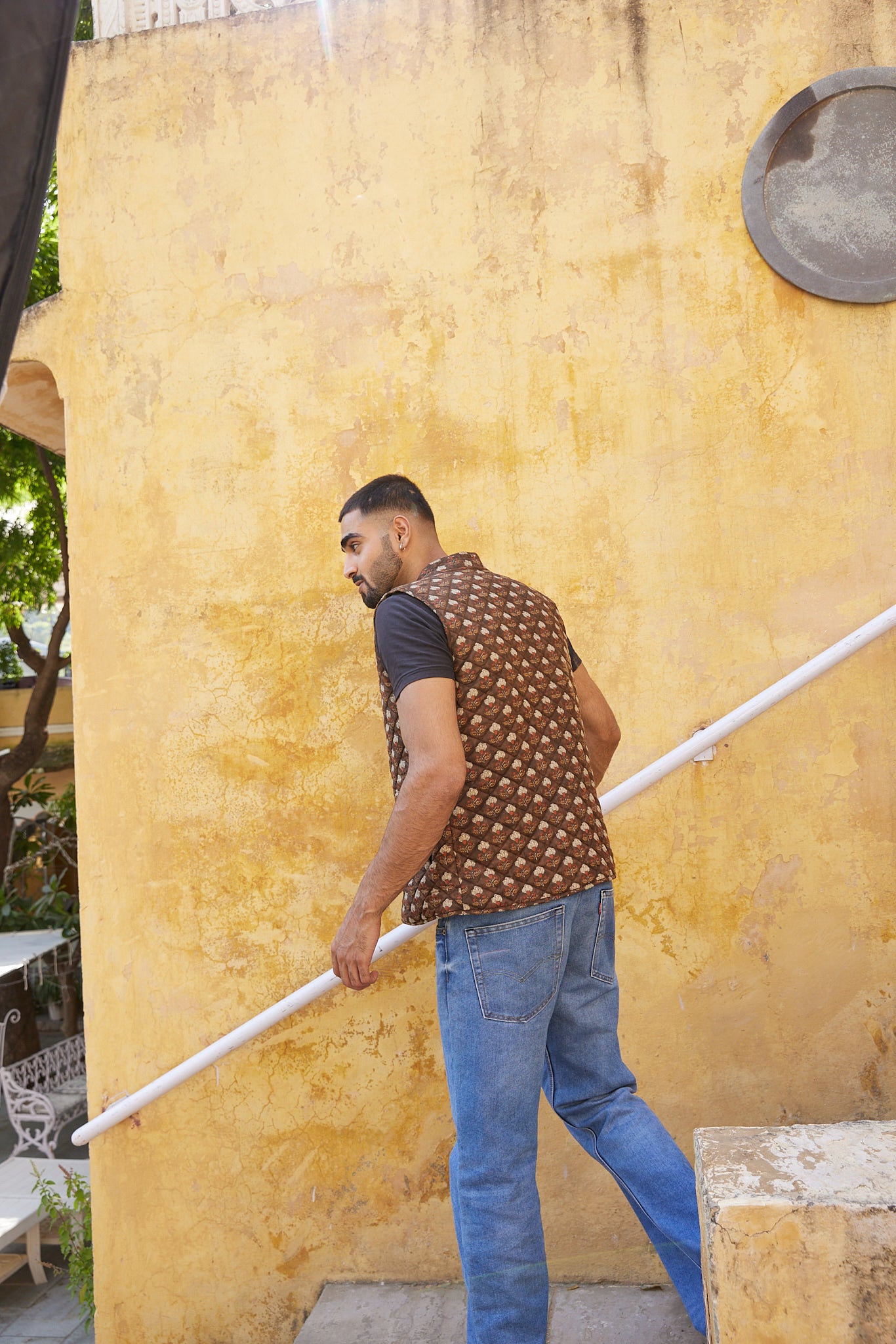 Cotton Men's Quilted Brown Floral Sleevless Jacket