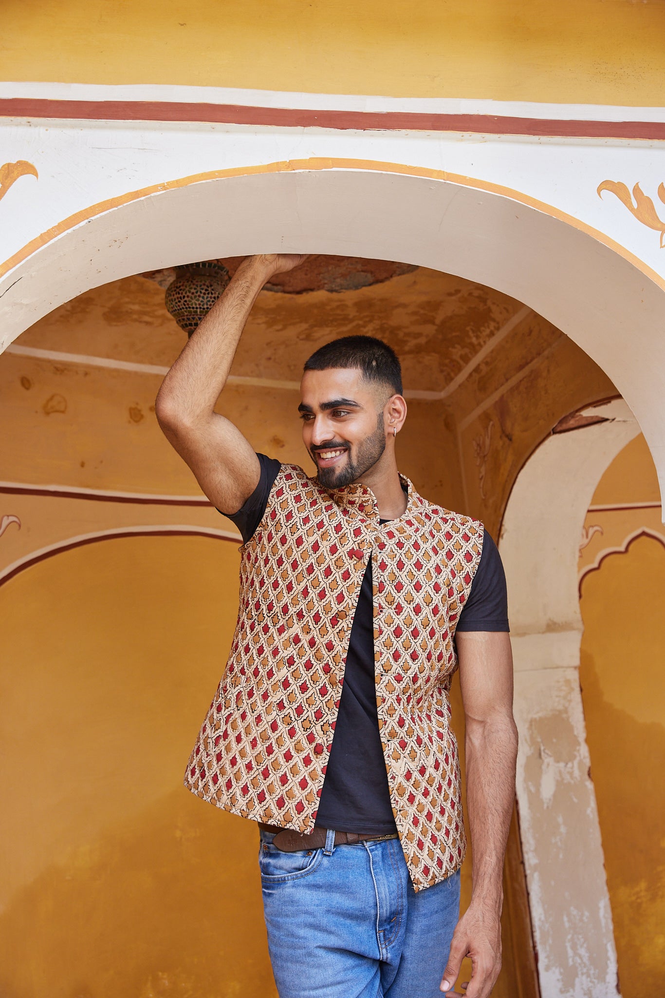 Cotton Men's Quilted Red-Brown Booti Block Print Sleevless Jacket