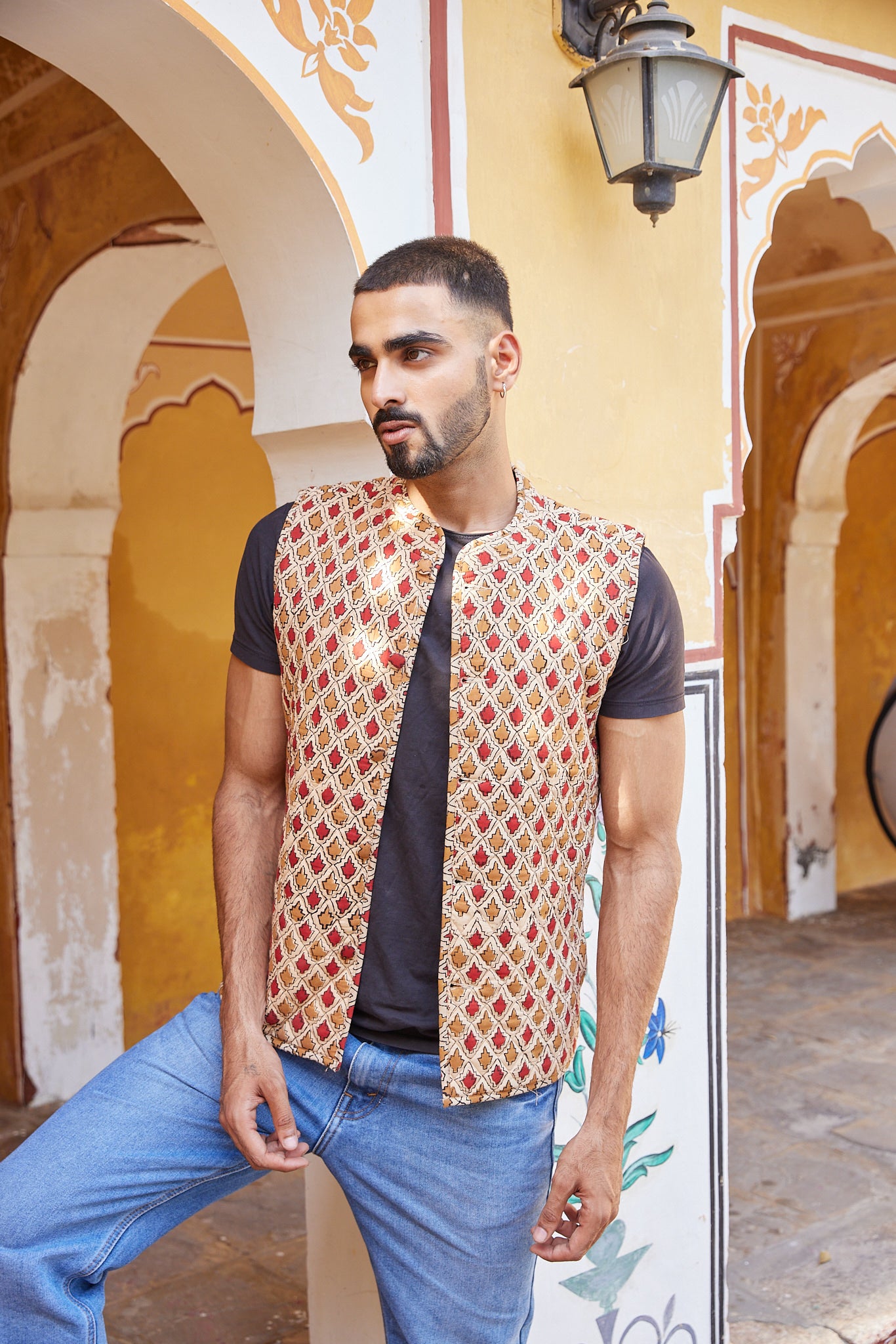 Cotton Men's Quilted Red-Brown Booti Block Print Sleevless Jacket