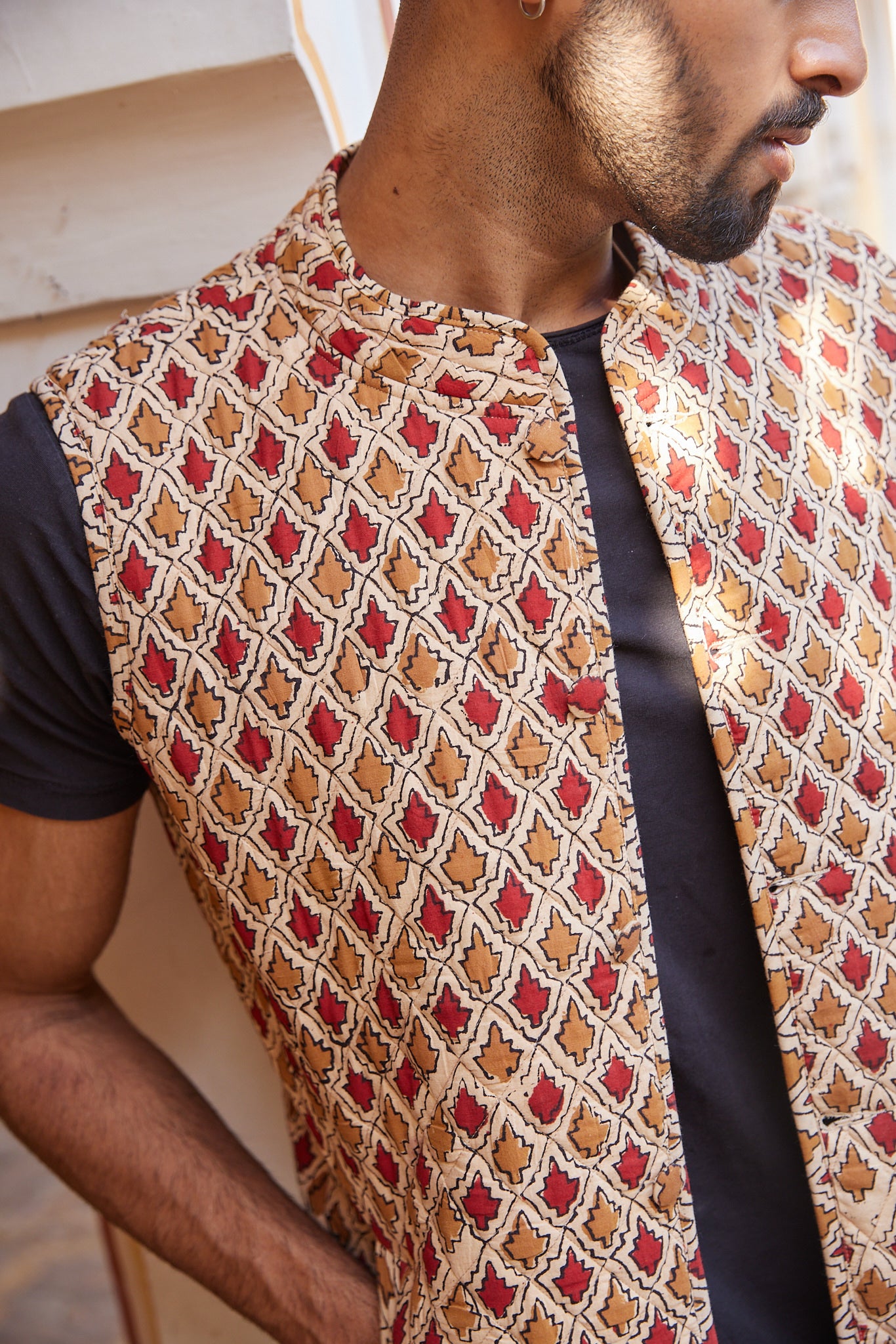 Cotton Men's Quilted Red-Brown Booti Block Print Sleevless Jacket