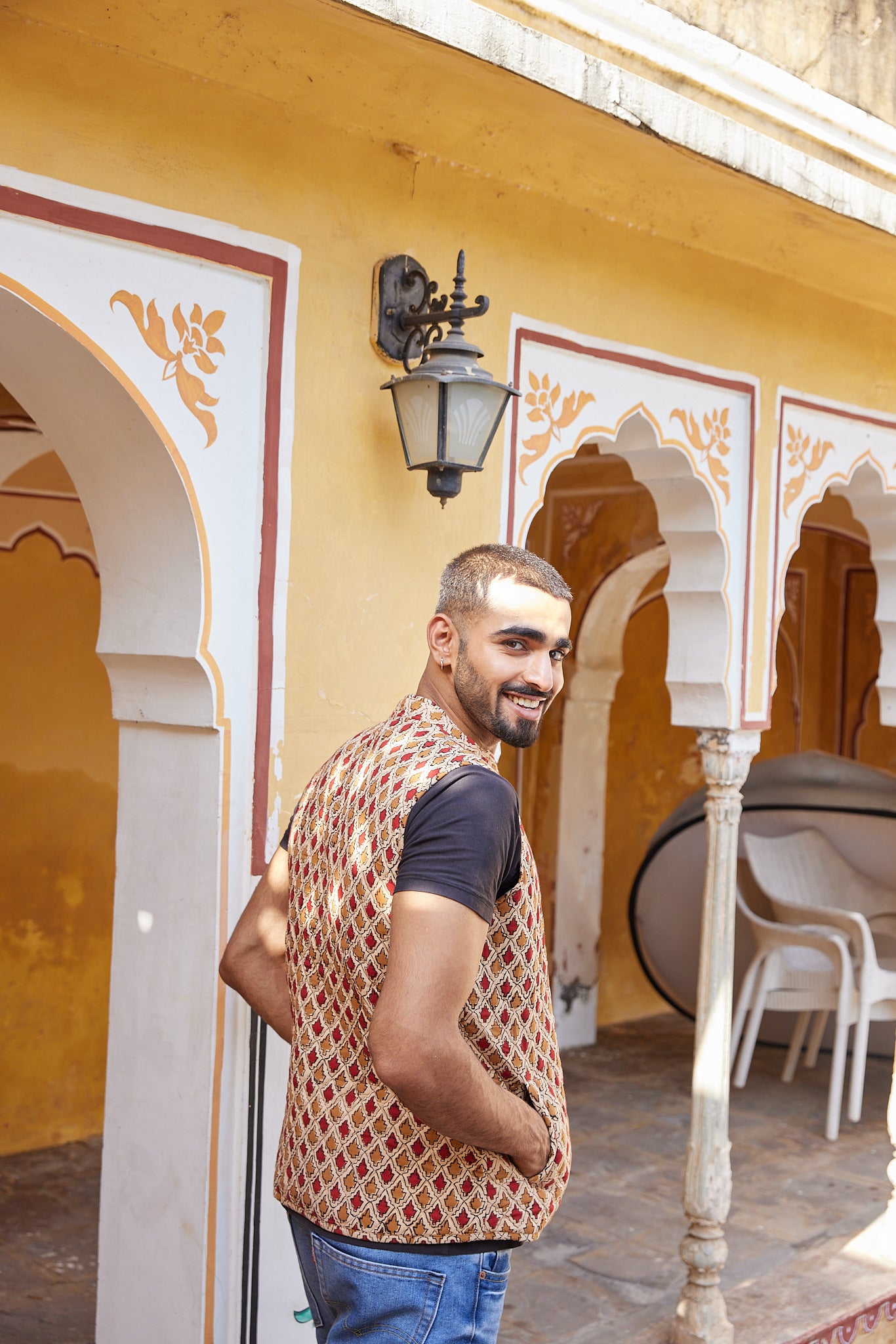 Cotton Men's Quilted Red-Brown Booti Block Print Sleevless Jacket