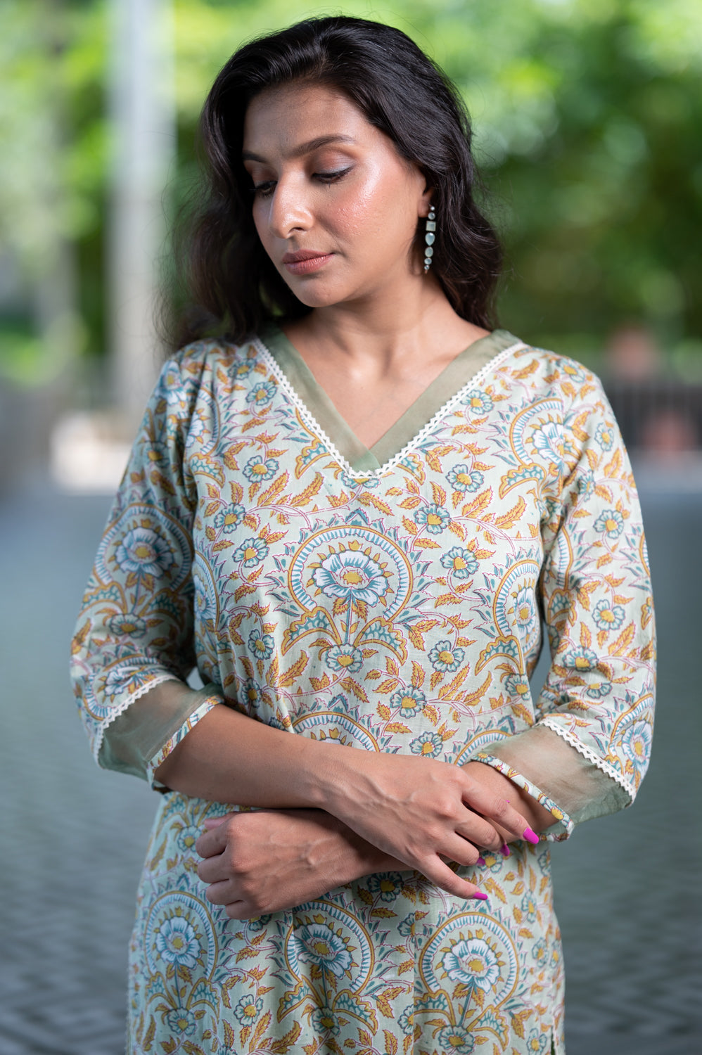 Cotton Malana Green Lace Kurta With Green Palazzo 2