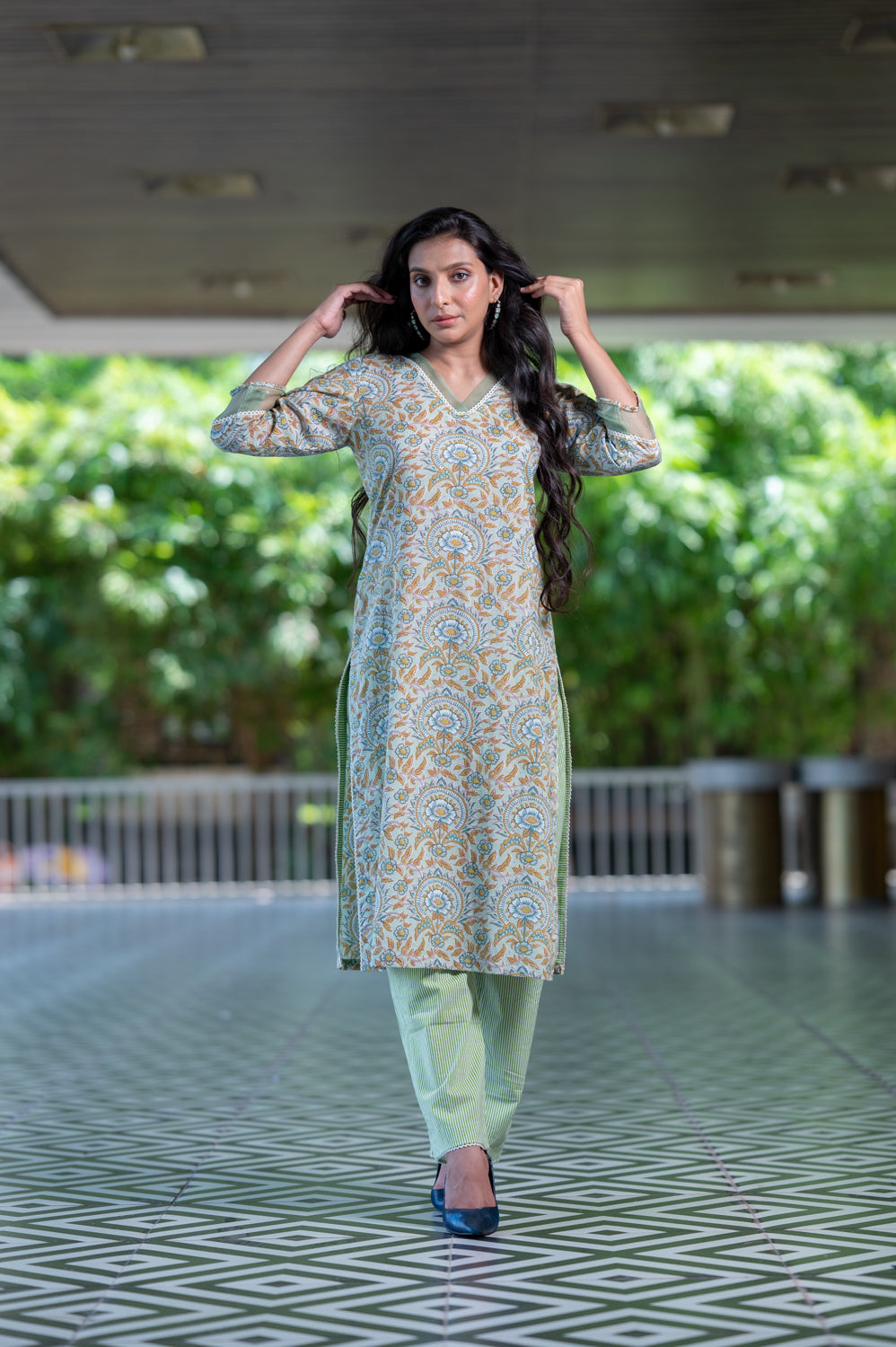 Cotton Malana Green Lace Kurta With Green Palazzo