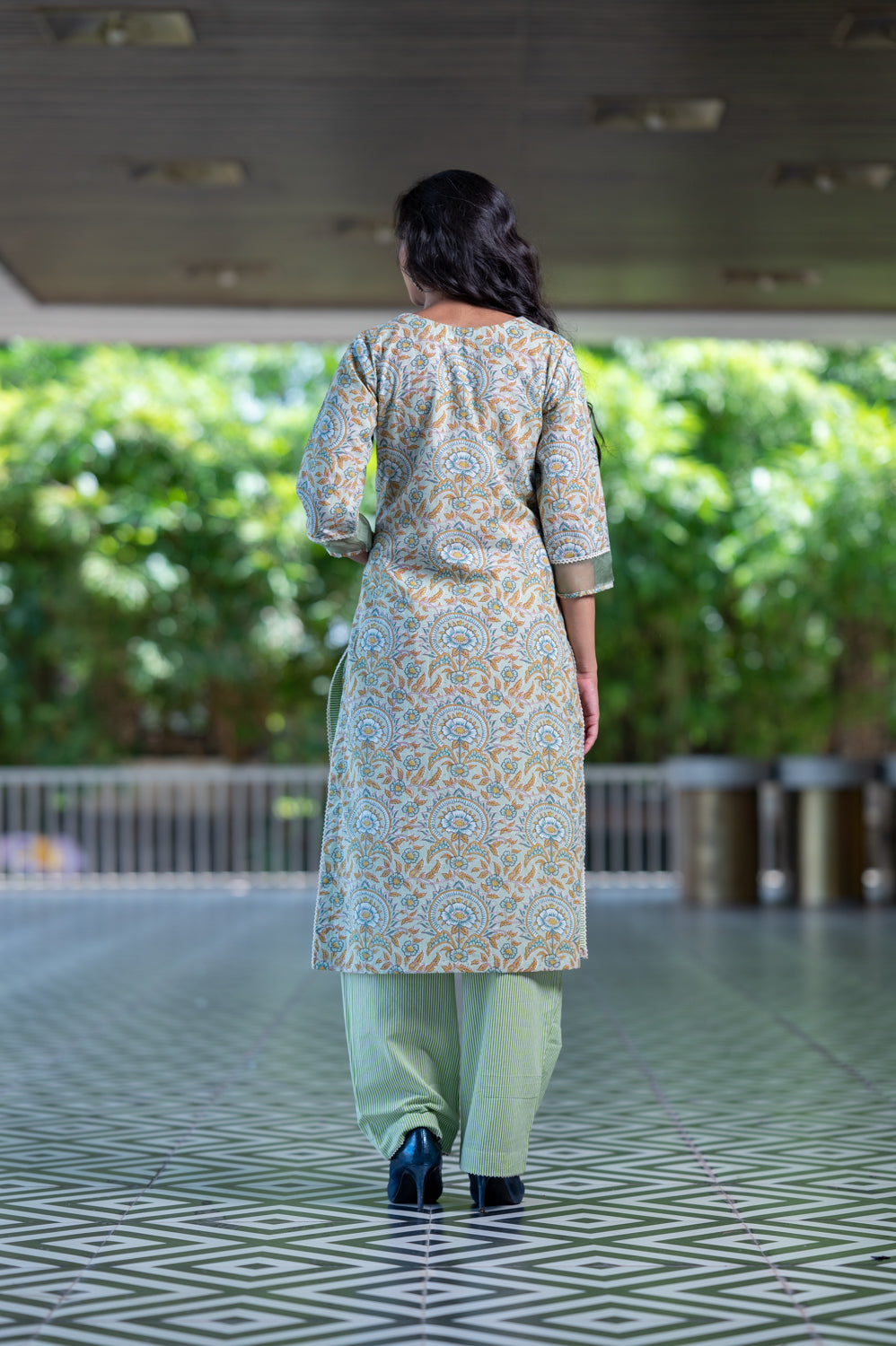 Cotton Malana Green Lace Kurta With Green Palazzo 3