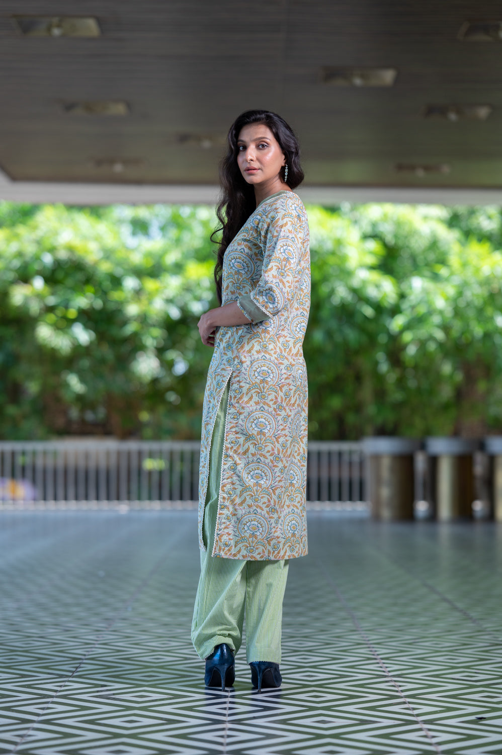 Cotton Malana Green Lace Kurta With Green Palazzo 1
