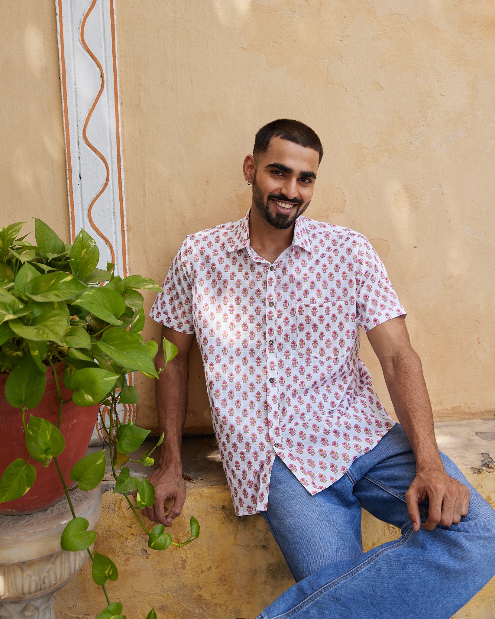 Cotton White Pink Floral Mens Half Sleeves Shirt