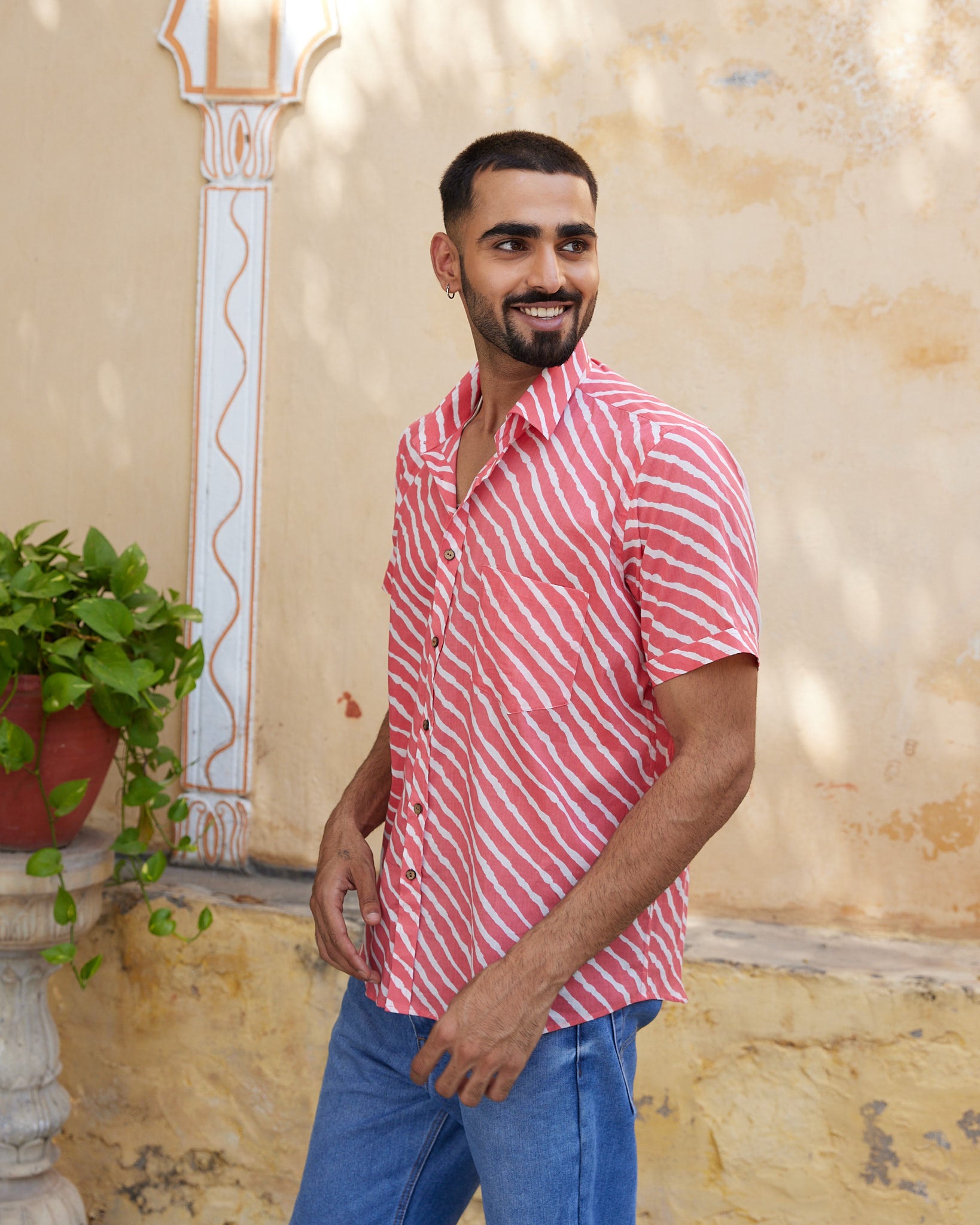Cotton Men's Peach Laharia Half Sleeves Shirt