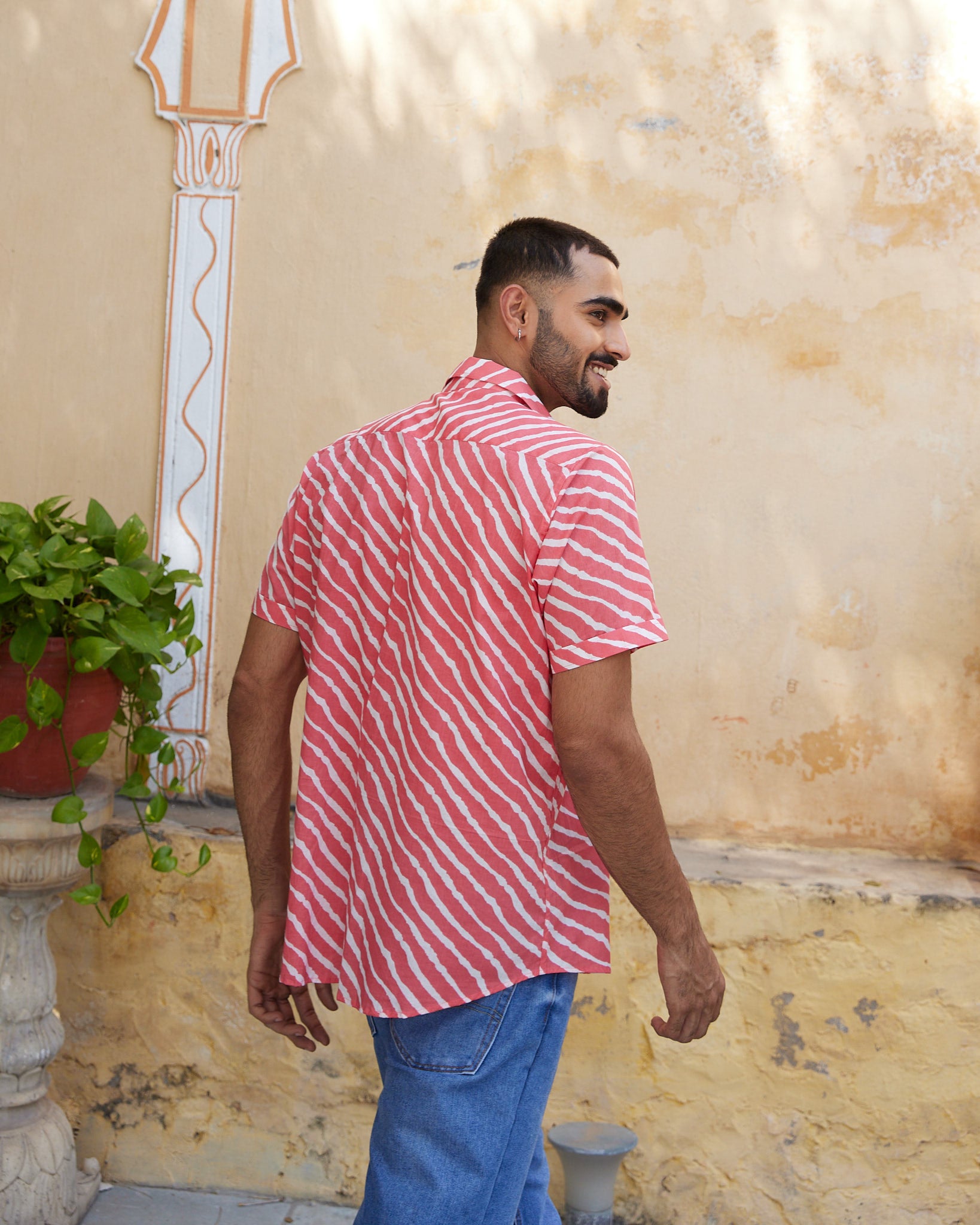 Cotton Men's Peach Laharia Half Sleeves Shirt
