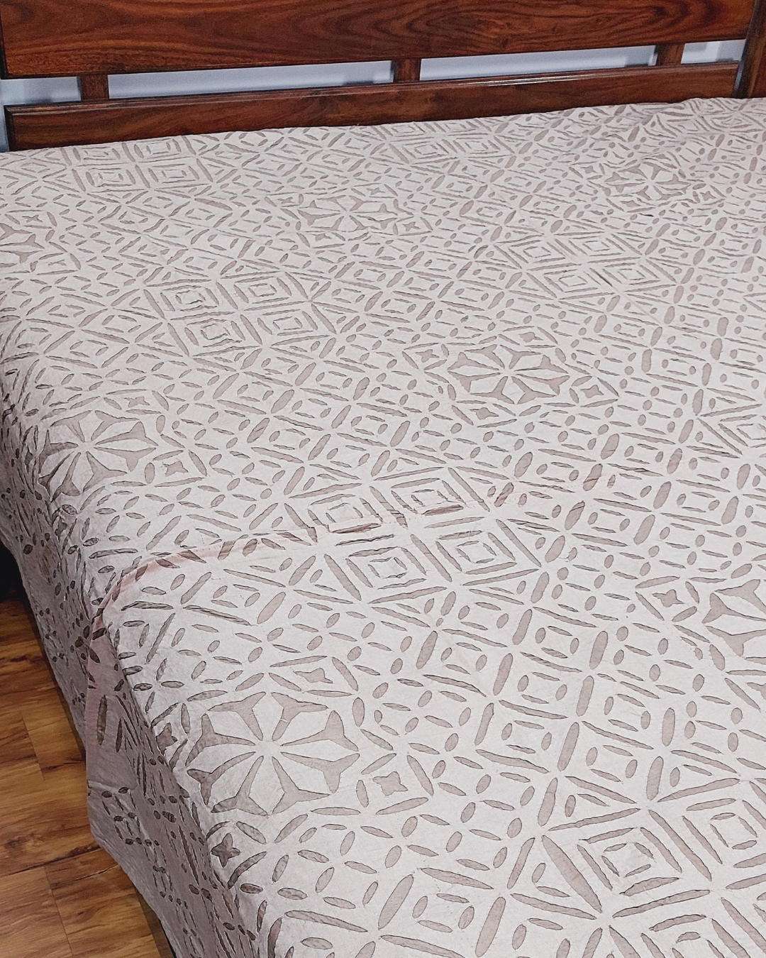 Orcandi Applique Work Bed Cover