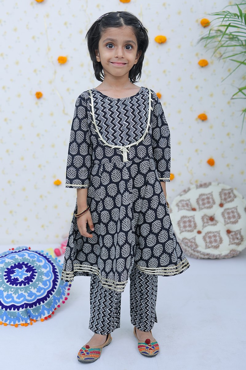 Salt And Pepper Cotton Girl's Suit