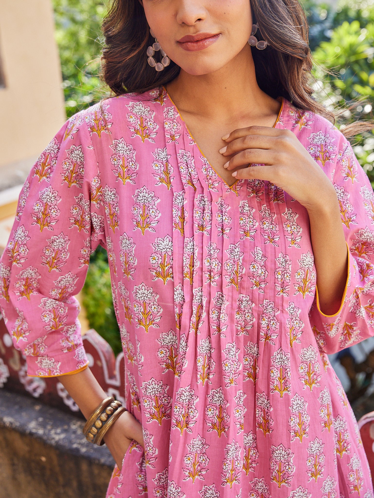 Cotton Women's Pink Floral Long Kurti