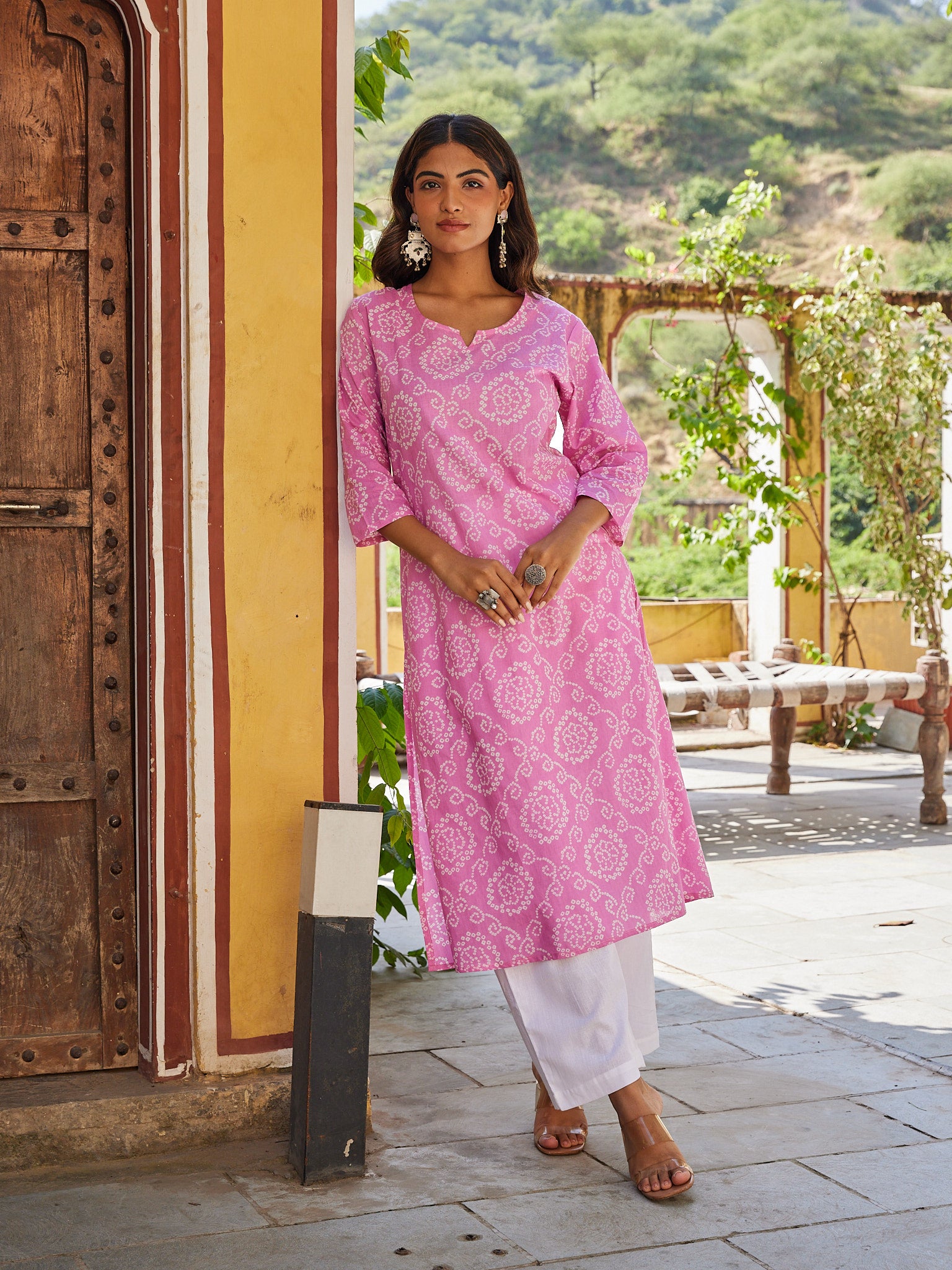 Cotton Women's Pink-White Bandhani Long kurti