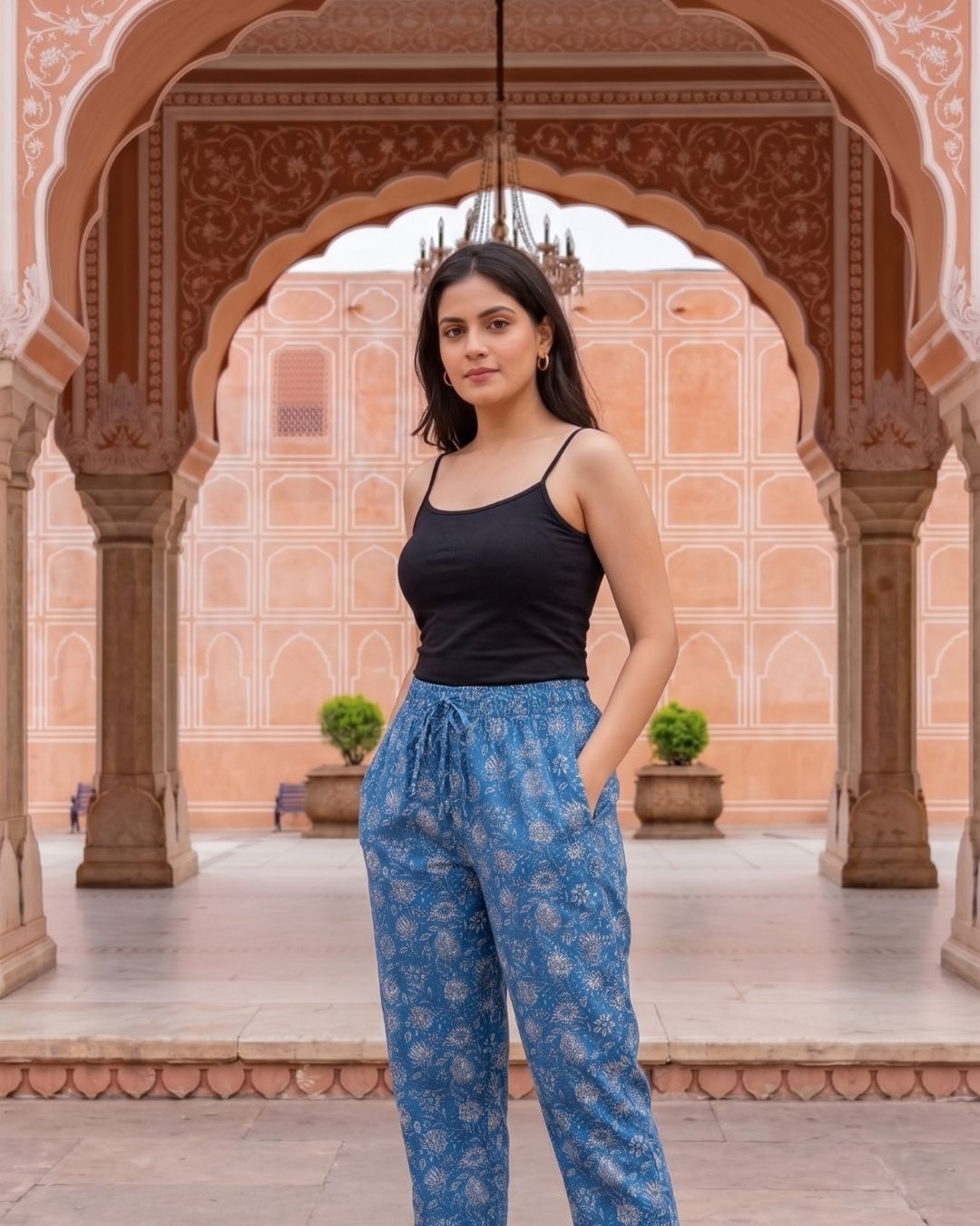Cotton Women's Blue-White Floral Straight Pant