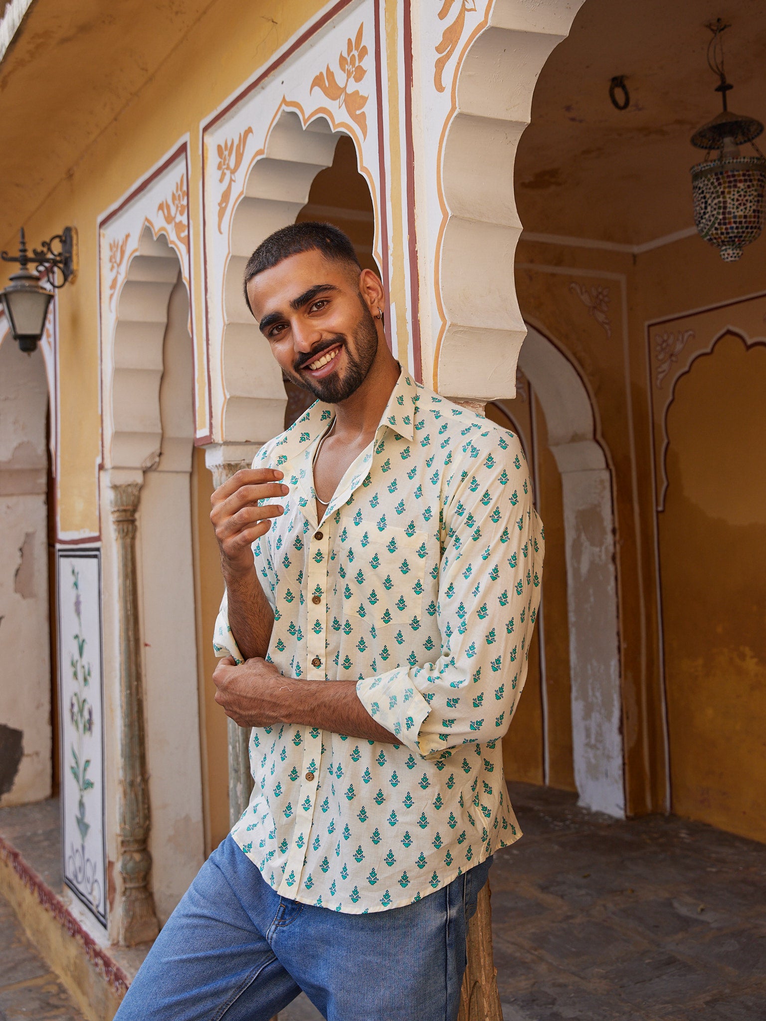 Cotton Cream-Blue Floral Men's Fullsleeves Shirt